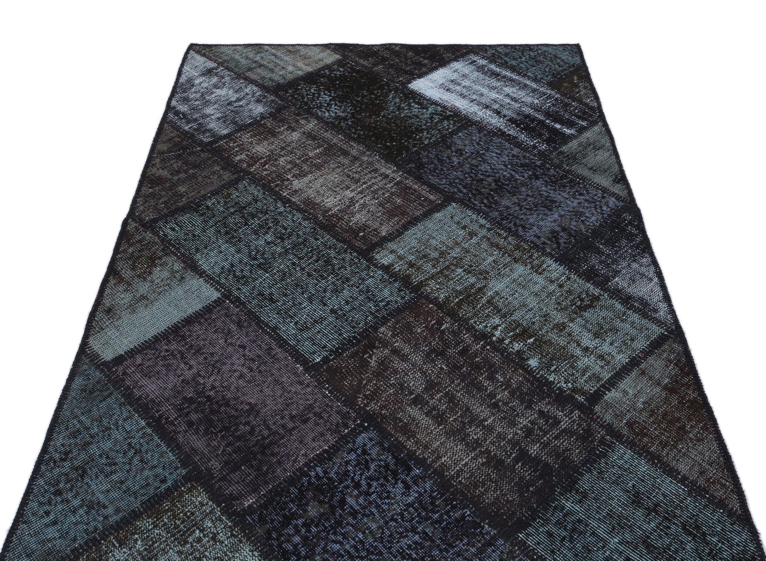 Iskece 31147 Black Patchwork Wool Handmade Area Rug 3'11" x 5'11"