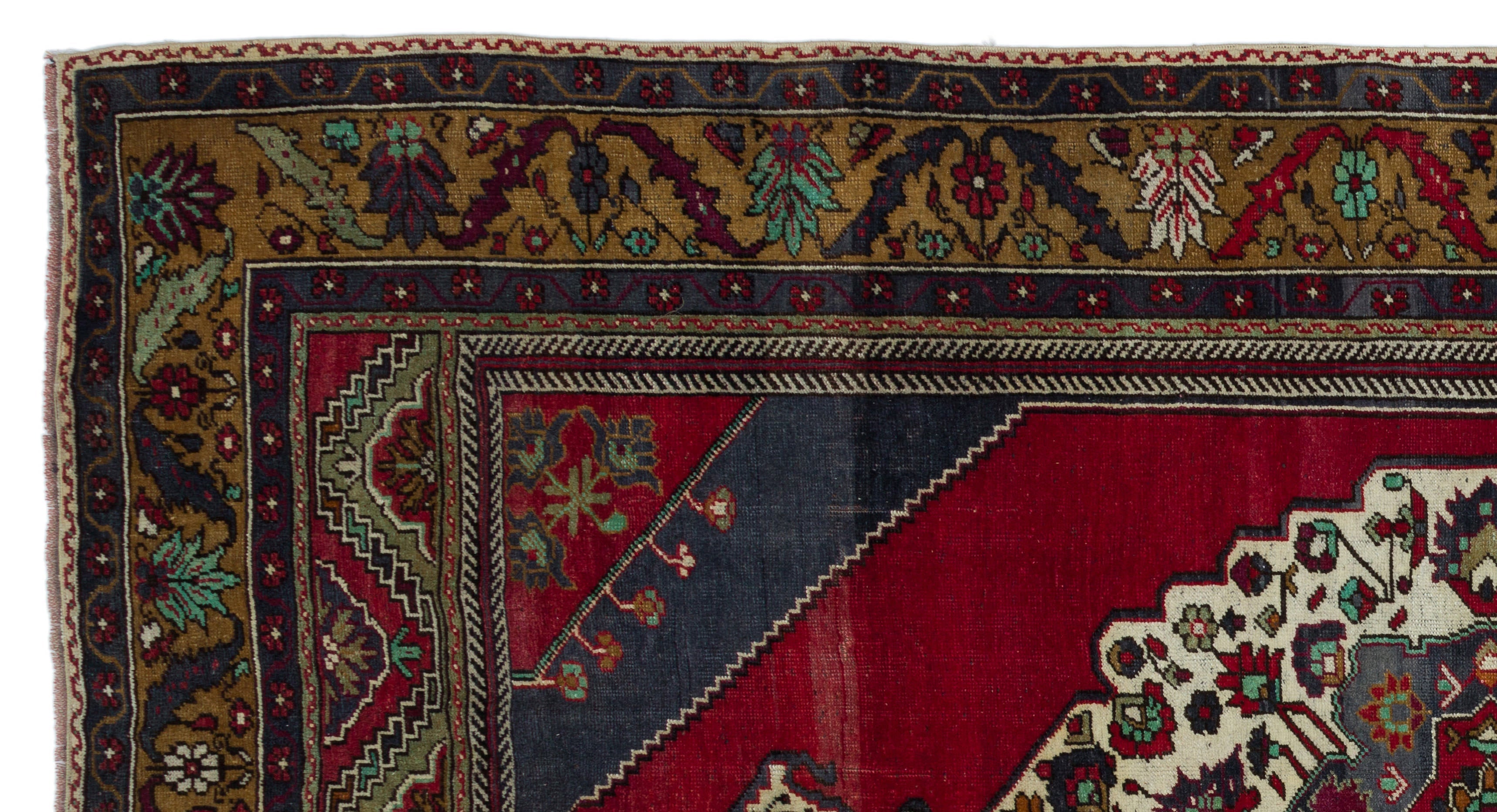Kavala Red Classic Wool Handmade Area Rug 5'1" x 9'8"