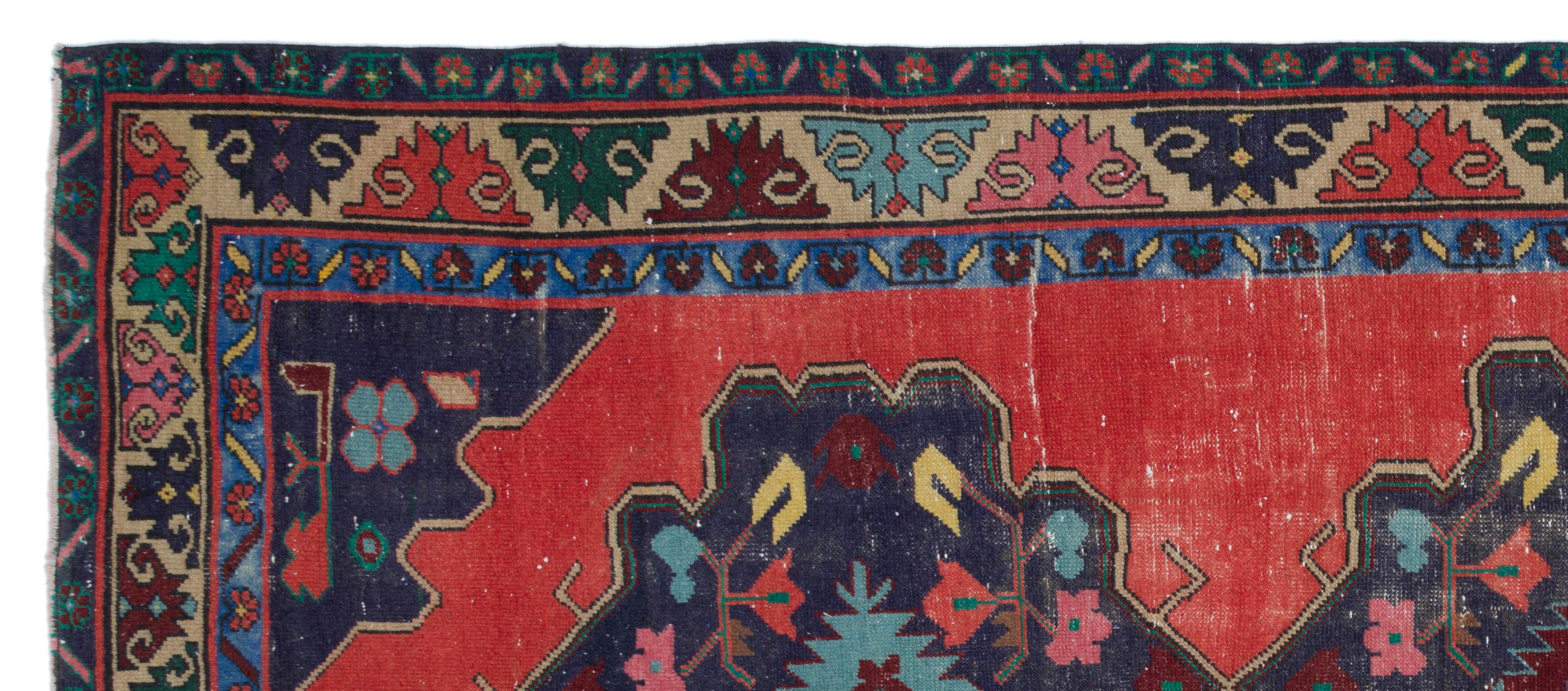 Kavala Red Classic Wool Handmade Area Rug 4'8" x 10'10"