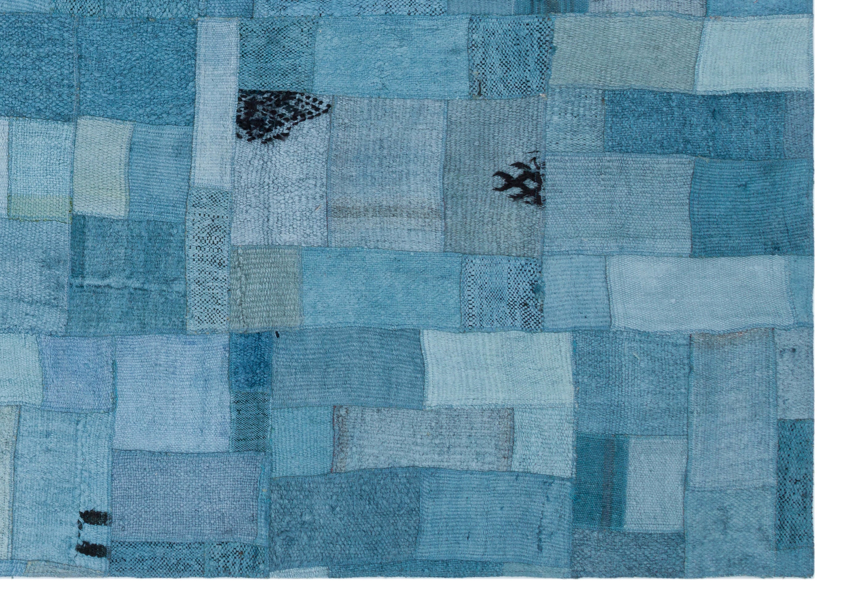 Teselya Turquoise Patchwork Wool Handmade Area Rug 5'3" x 7'4"