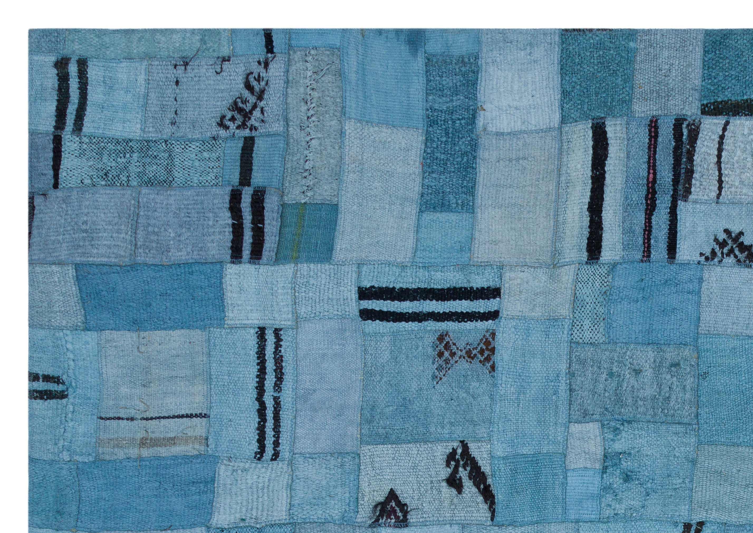 Teselya Turquoise Patchwork Wool Handmade Area Rug 5'3" x 7'5"