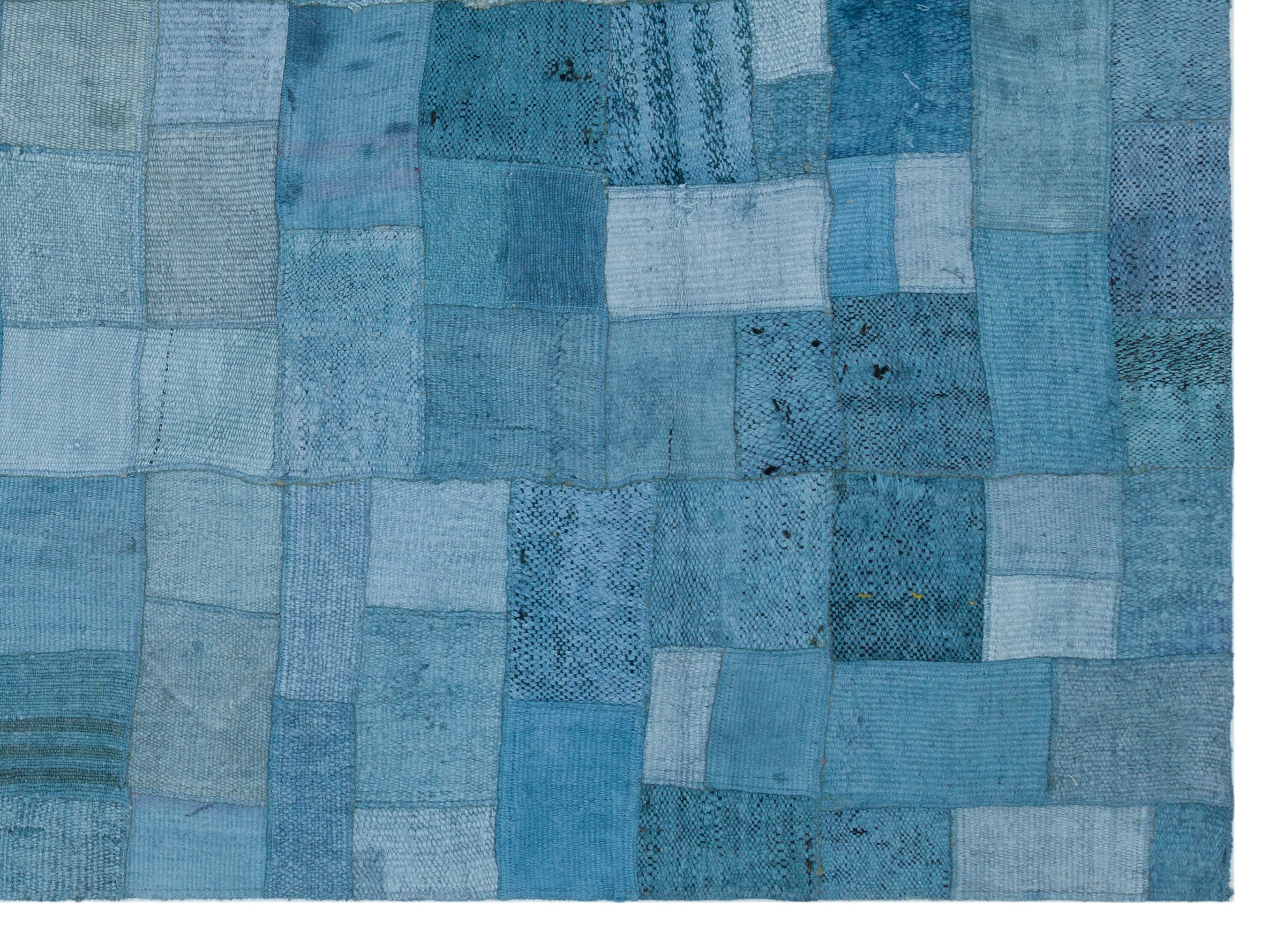 Teselya Turquoise Patchwork Wool Handmade Area Rug 5'3" x 7'3"