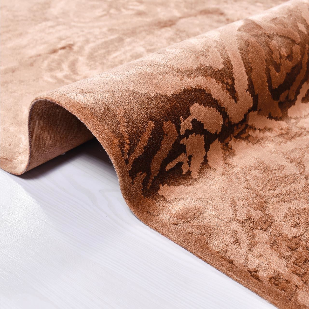 Modern Area Rug – Machine Made Rug with 5 MM Pile Height & Laser Cut Edges