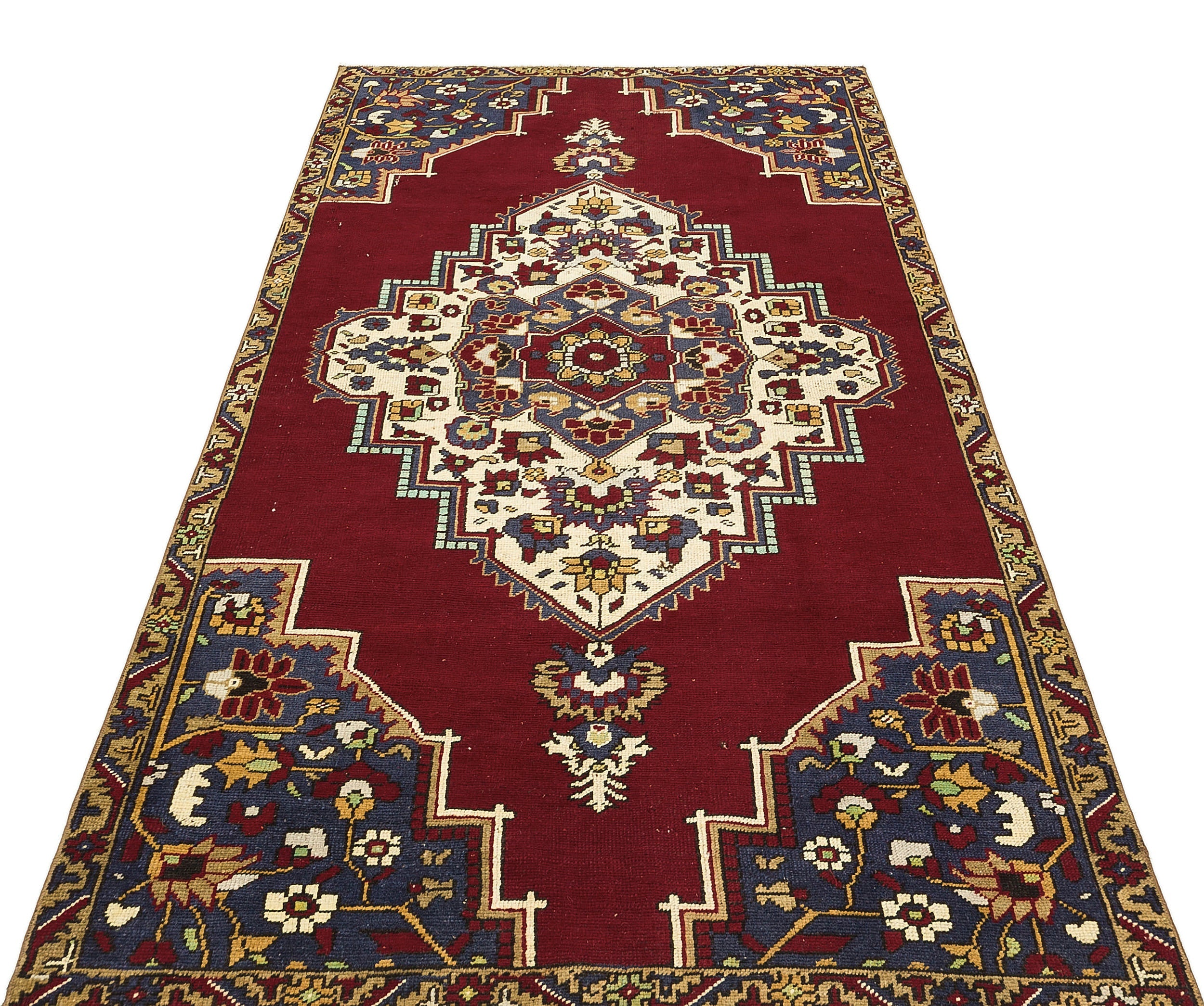 Kavala Red Classic Wool Handmade Area Rug 4'0" x 7'1"