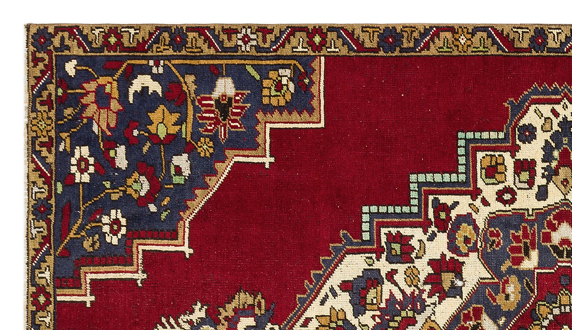 Kavala Red Classic Wool Handmade Area Rug 4'0" x 7'1"