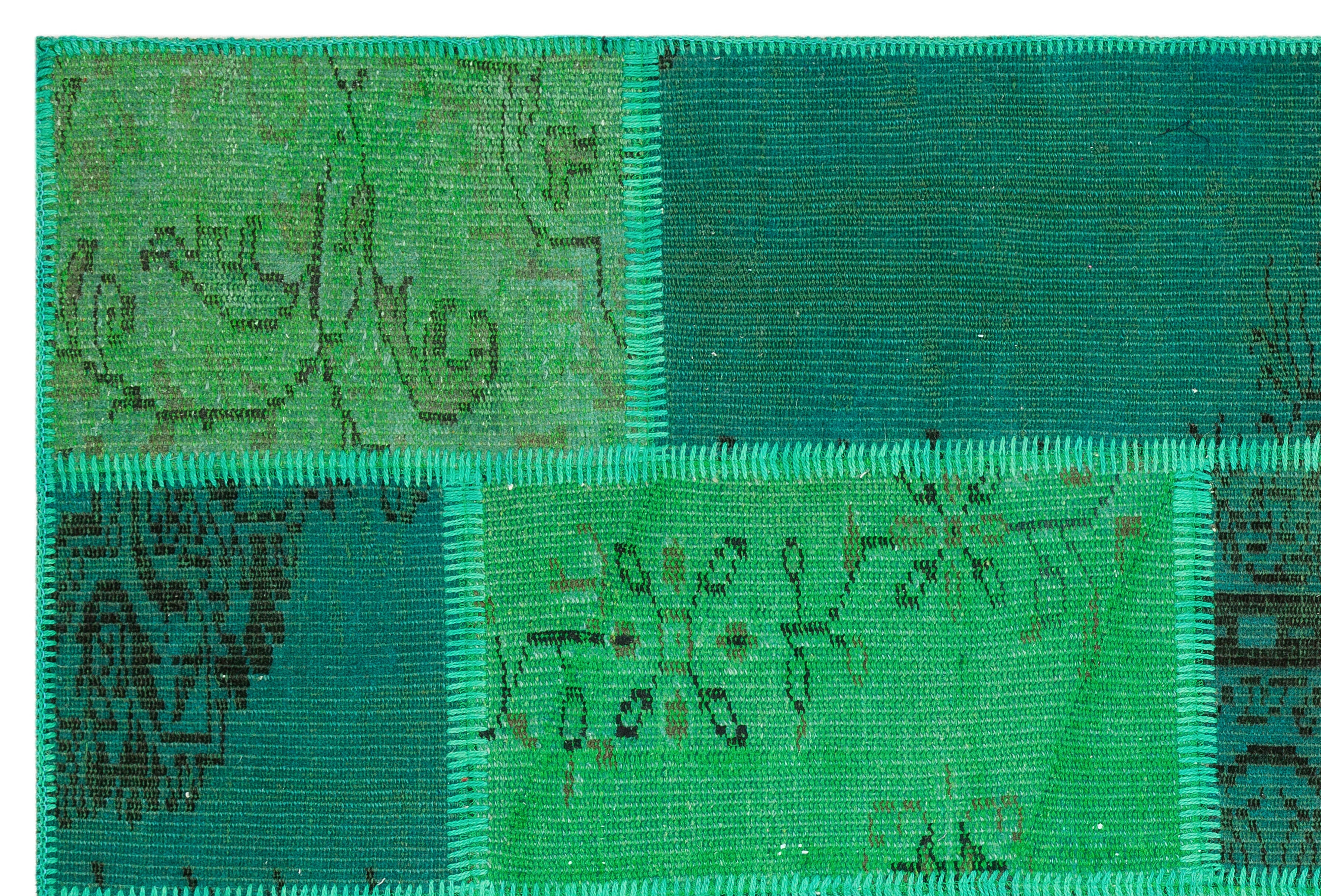 Iskece Green Vintage Wool Handmade Area Rug 4'0" x 5'11"