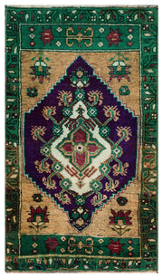 Kavala Green Classic Wool Handmade Area Rug 2'0" x 3'5"
