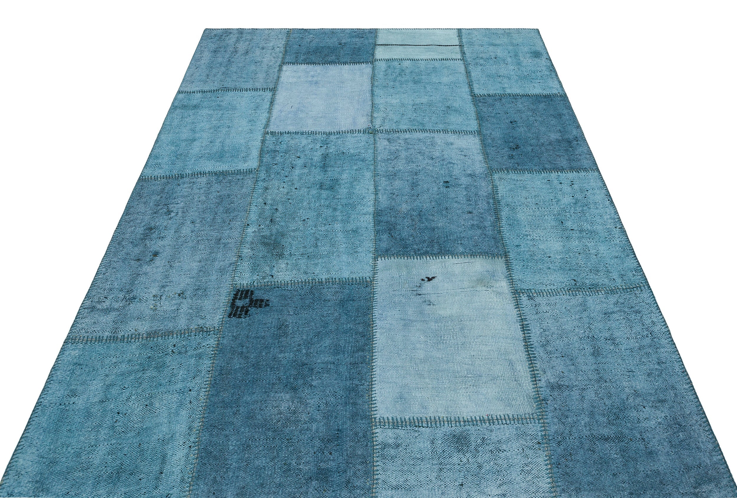 Teselya Turquoise Patchwork Wool Handmade Area Rug 5'1" x 7'5"