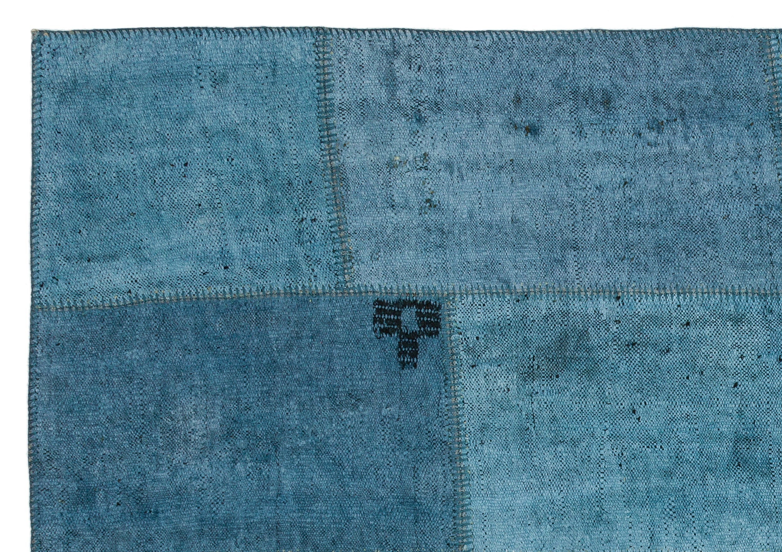 Teselya Turquoise Patchwork Wool Handmade Area Rug 5'1" x 7'5"