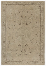Kavala Red Classic Wool Handmade Area Rug 5'7" x 8'1"