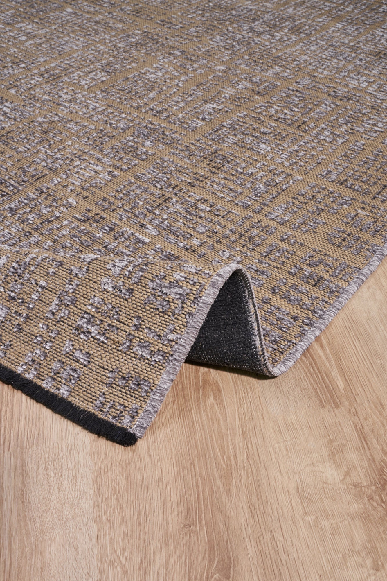Modern Machine Made Rug – Brown Area Rug With Cotton Yarn & Floor Insulation
