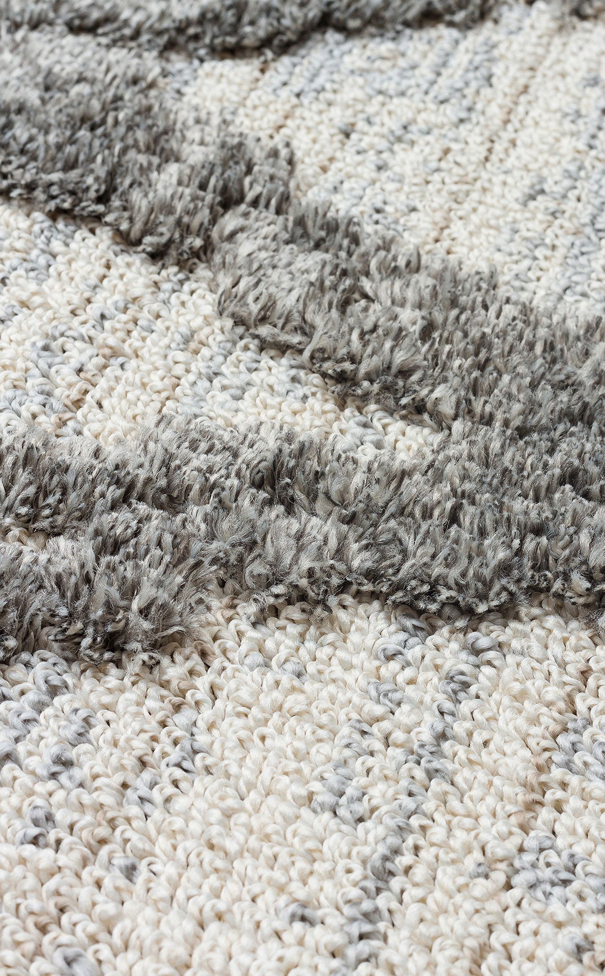 Geometric Area Rug – Machine Made Grey Rug with Soft Texture & Anti Slip