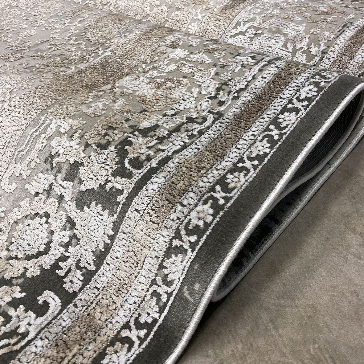 Viscose Area Rug | Cream Beige Machine Made Rug with Frame Design & Anti Slip Backing