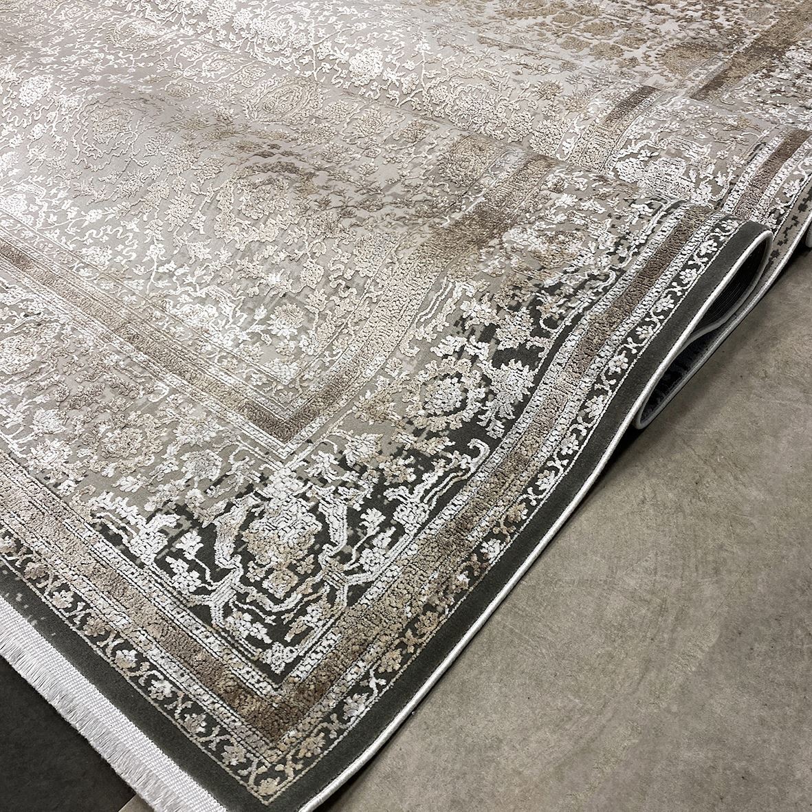 Viscose Area Rug | Cream Beige Machine Made Rug with Frame Design & Anti Slip Backing