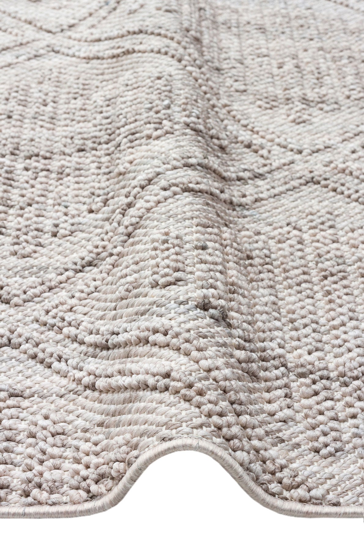 Grey Geometric Area Rug - Machine Made Rug With Soft Texture & Easy Clean