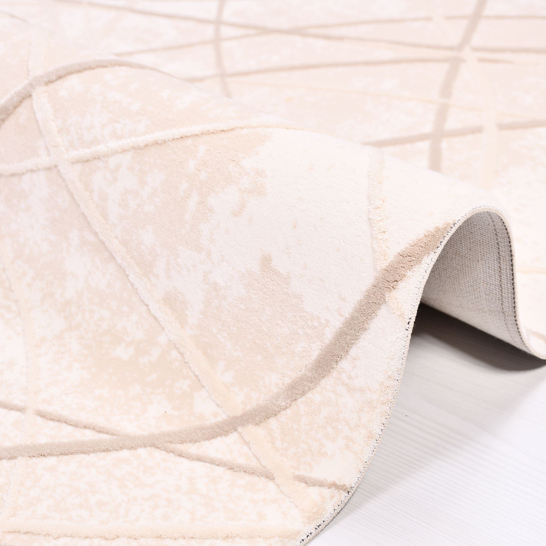 Cream Striped Area Rug – Durable Machine Made Rug With Acrylic Yarn & Cotton Weft