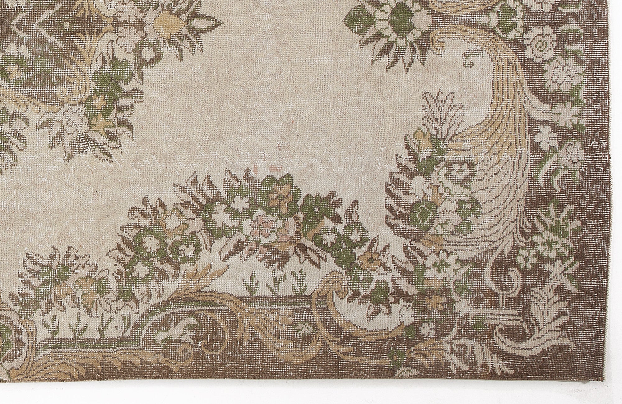 Atina Beige Vintage Wool Handmade Area Rug 5'7" x 10'2"