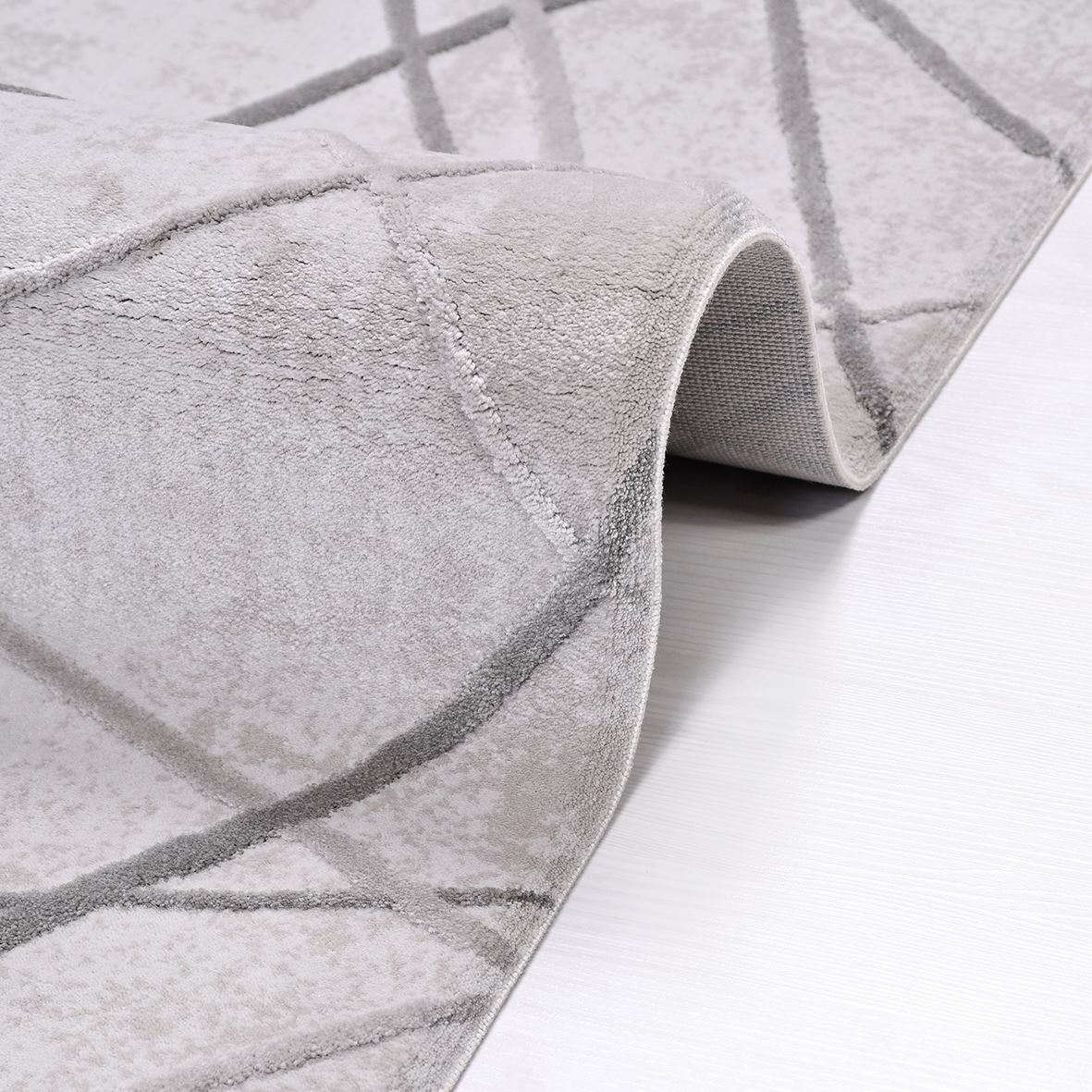 Geometric Area Rug – Machine Made Grey Rug with Acrylic Yarn & Cotton Weft