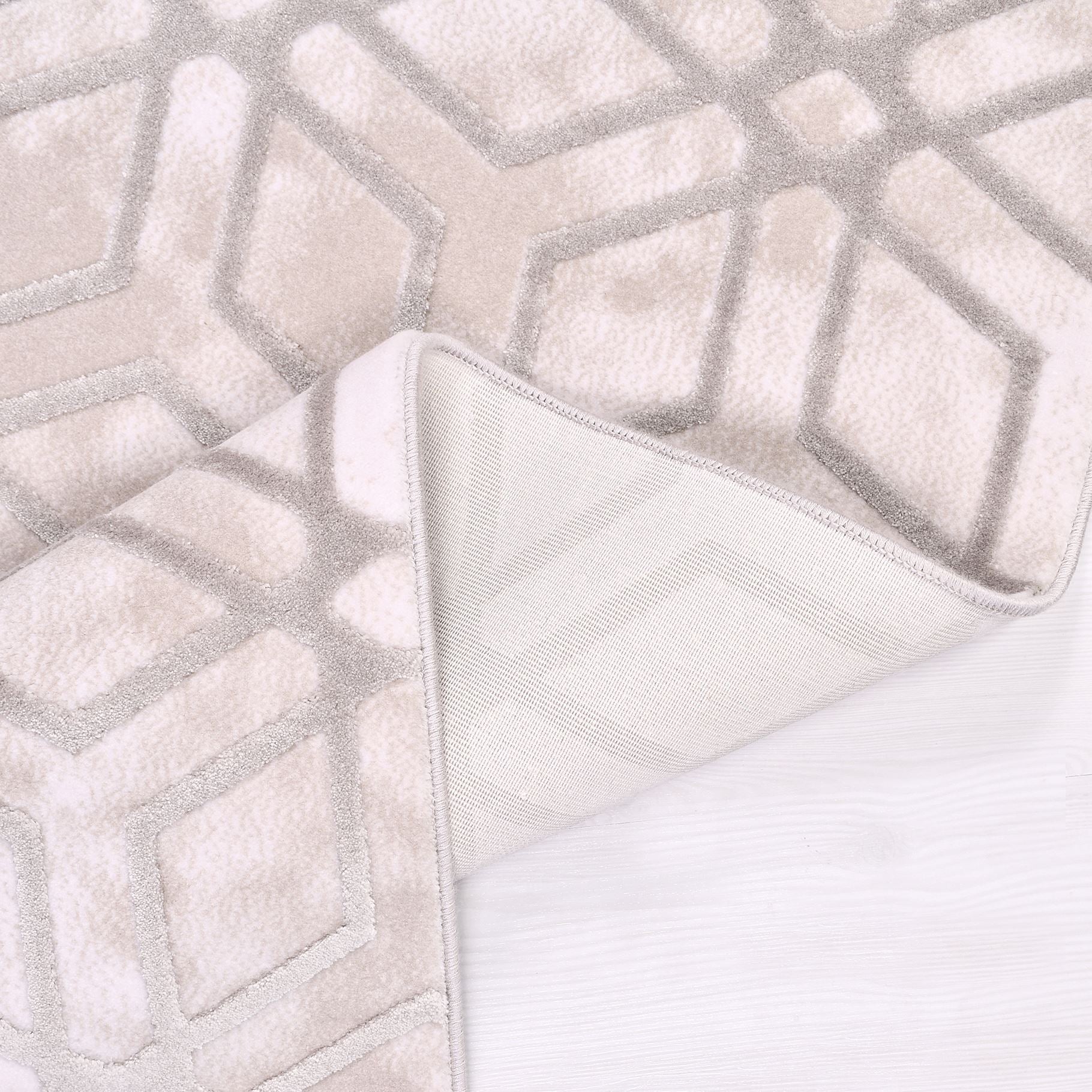 Cream Geometric Area Rug – Machine Made Rug With 650000 Stitch Density & 12mm Pile Height