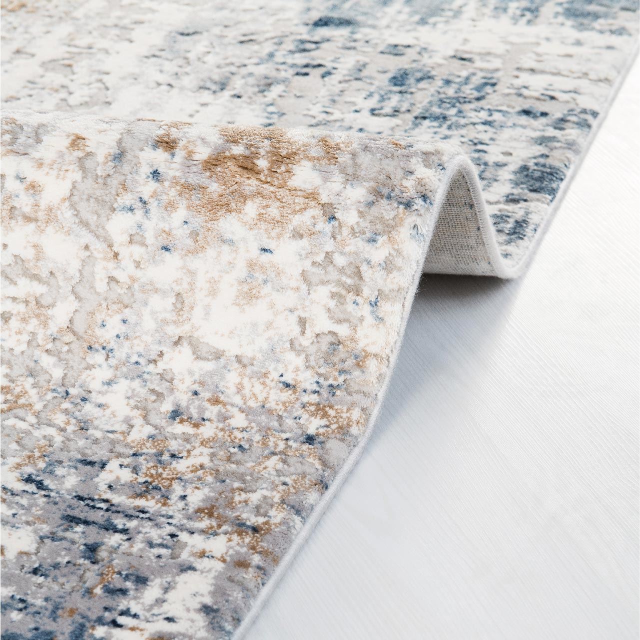 Modern Area Rug – Blue Machine Made Rug With Laser Cut Edges & Soft Pile Carpet