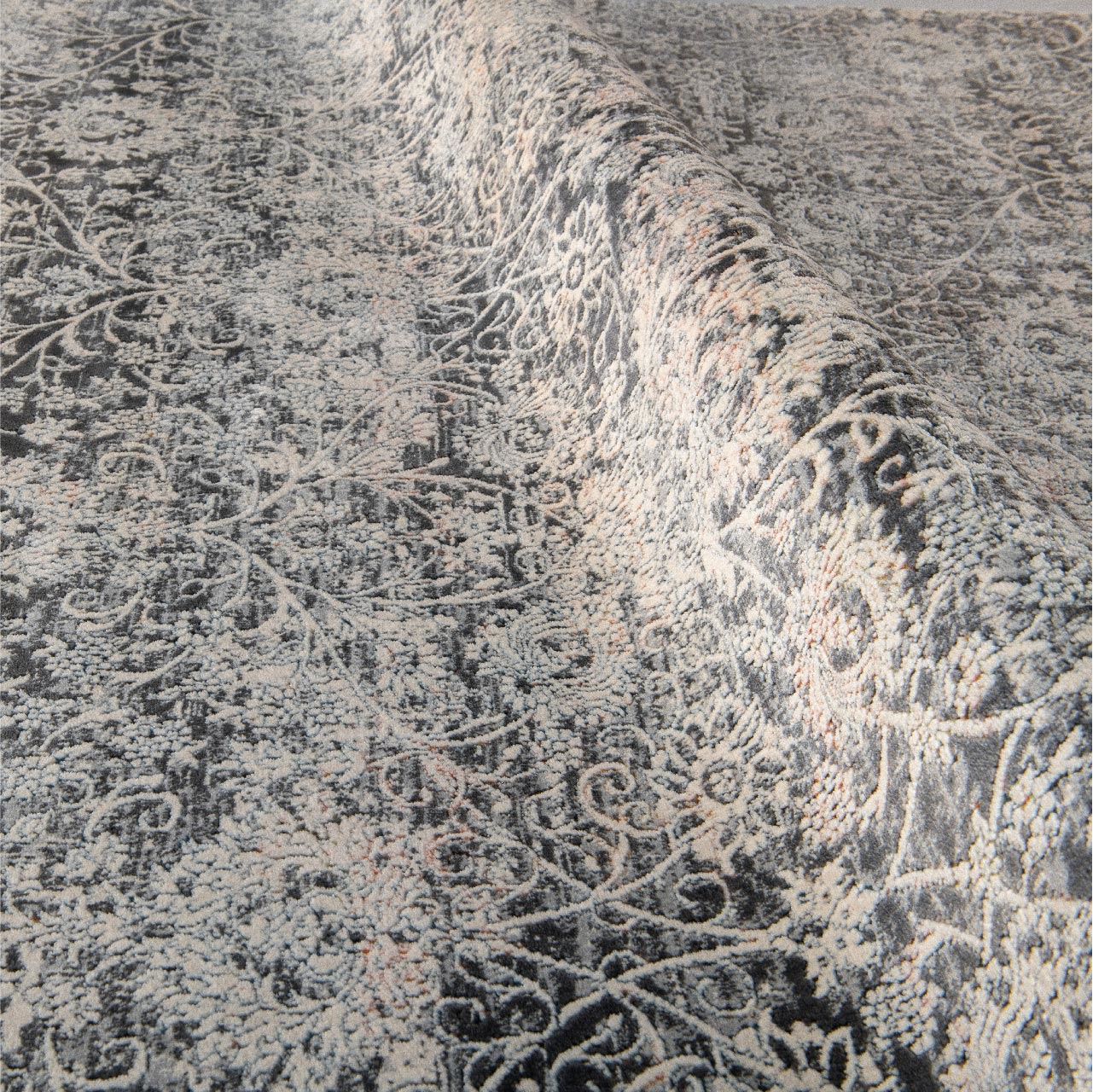 Vintage Area Rug – Machine Made Rug With 10 mm Pile Height & Overlocked Edge
