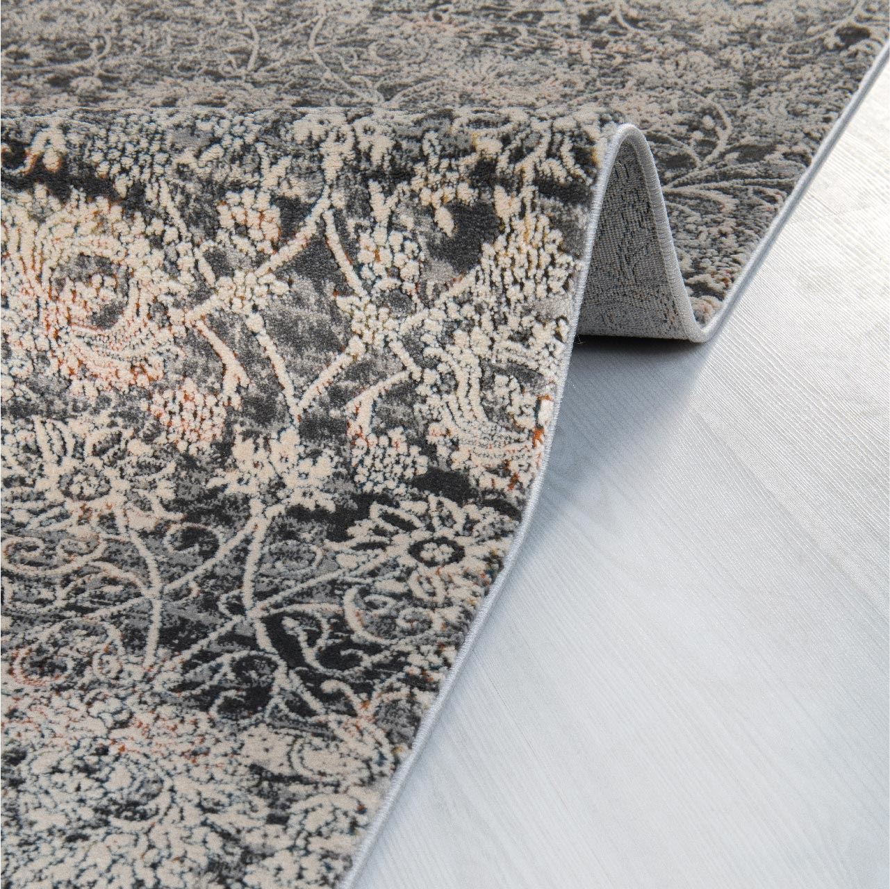 Vintage Area Rug – Machine Made Rug With 10 mm Pile Height & Overlocked Edge