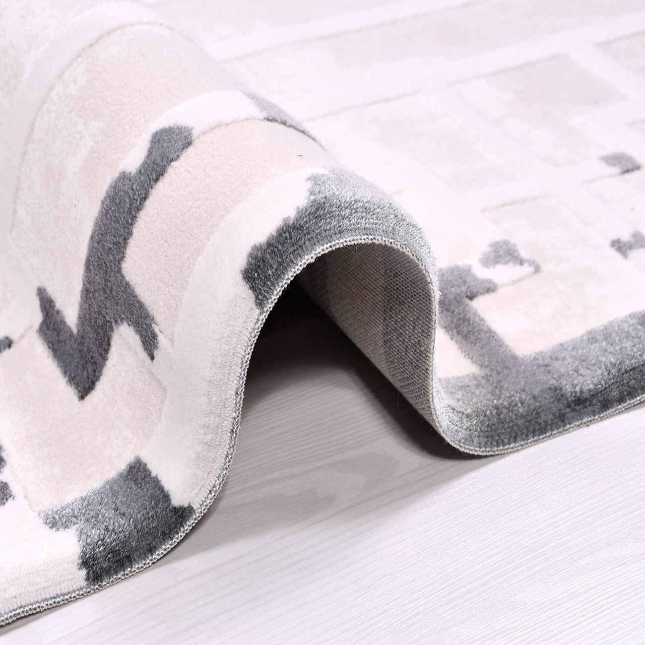 Geometric Area Rug – Machine Made Acrylic Rug with Laser Cut Edge, Anthracite Cream