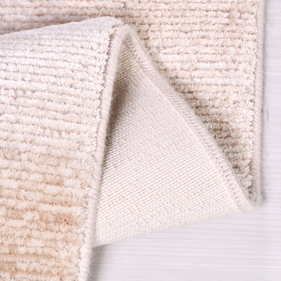 Modern Area Rug – Cream Machine Made Rug with Soft Pile & Overlocked Edge