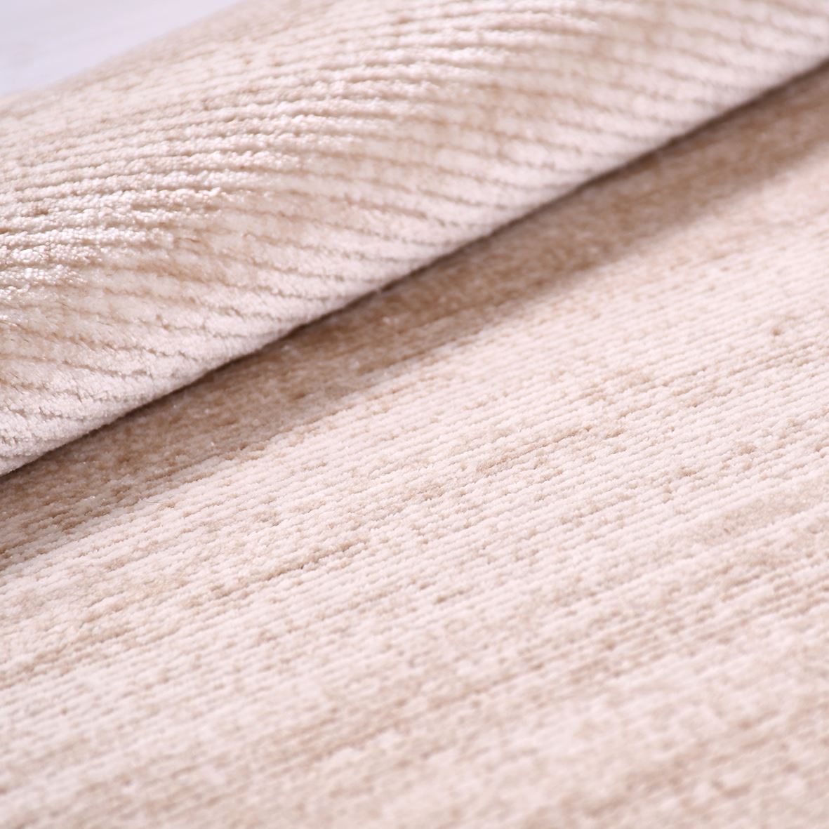Modern Area Rug – Cream Machine Made Rug with Soft Pile & Overlocked Edge