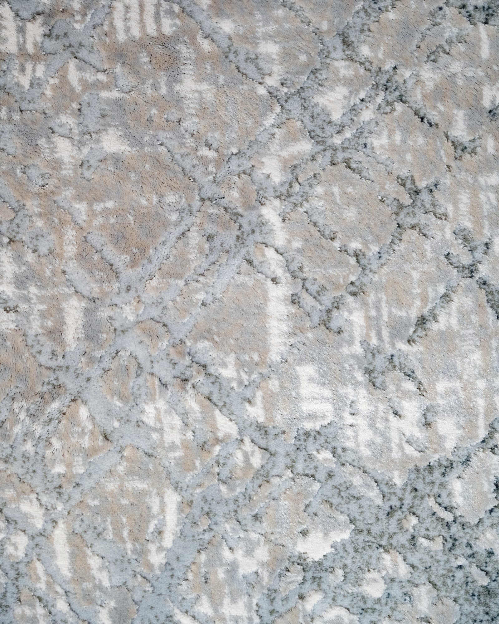 Grey Geometric Area Rug - Machine Made Durable Acrylic Carpet With Fringed Edges