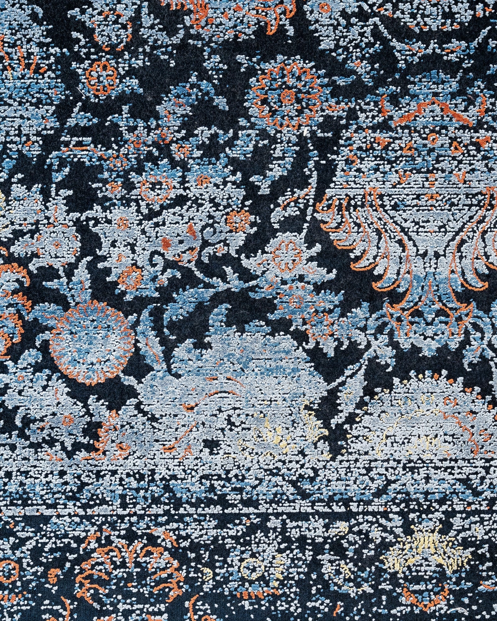 Vintage Viscose Area Rug – Navy Blue Machine Made Rug With Fringed Edge