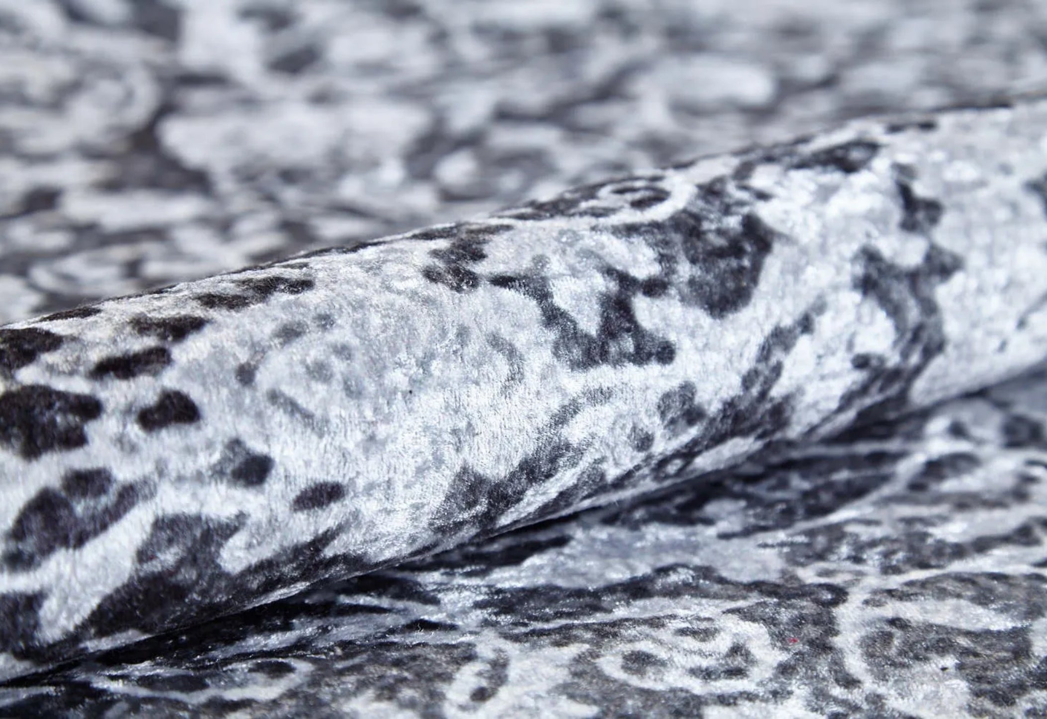Grey Area Rug - Digital Print Carpet, Non Slip, Antibacterial, Stylish Living Room Decor