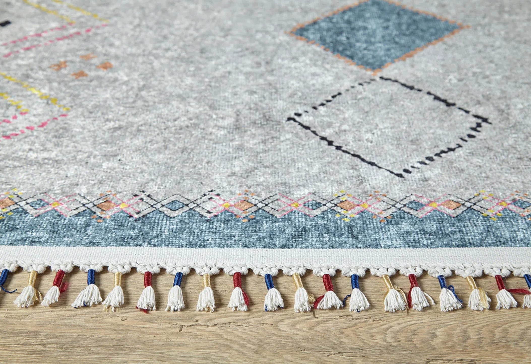 Grey Geometric Area Rug – Digital Print, Non Slip, Antibacterial Carpet for Modern Living Room