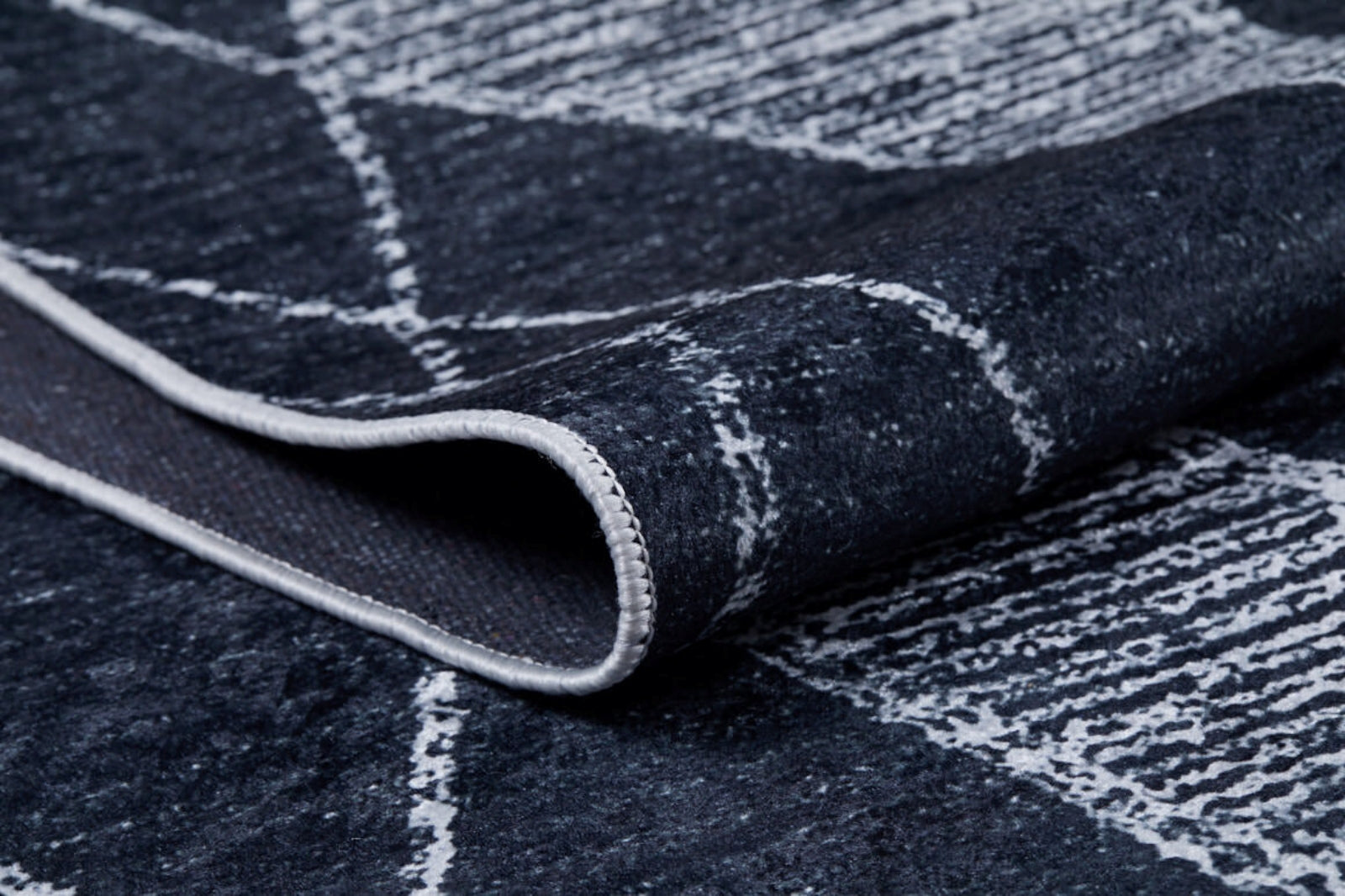 Black Geometric Area Rug - Modern Digital Print Carpet, Non Slip & Washable