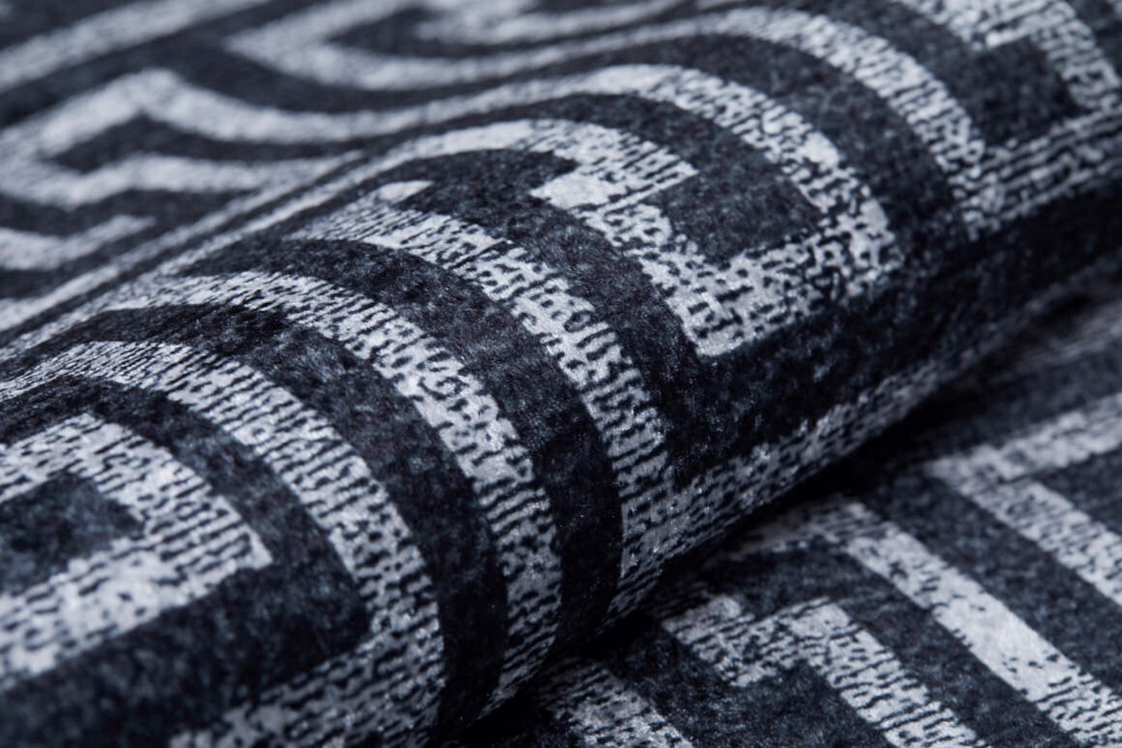 Black Geometric Area Rug – Non Slip Rug | Antibacterial Floor Mat, Digital Print Carpet