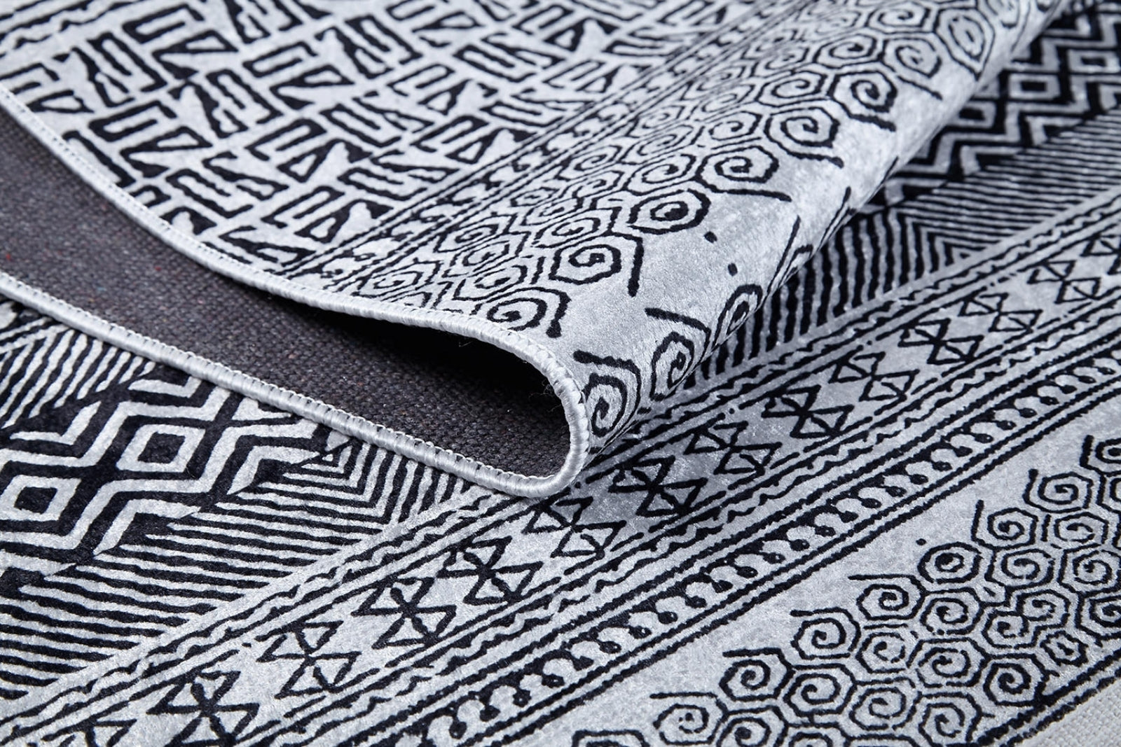 Grey Geometric Area Rug – Digital Print, Non Slip, Antibacterial Carpet for Living Room