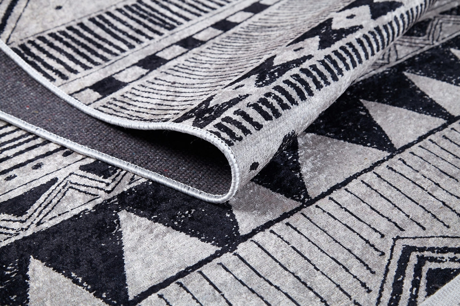 Black Geometric Area Rug – Digital Print Rug | Non Slip Carpet, Antibacterial