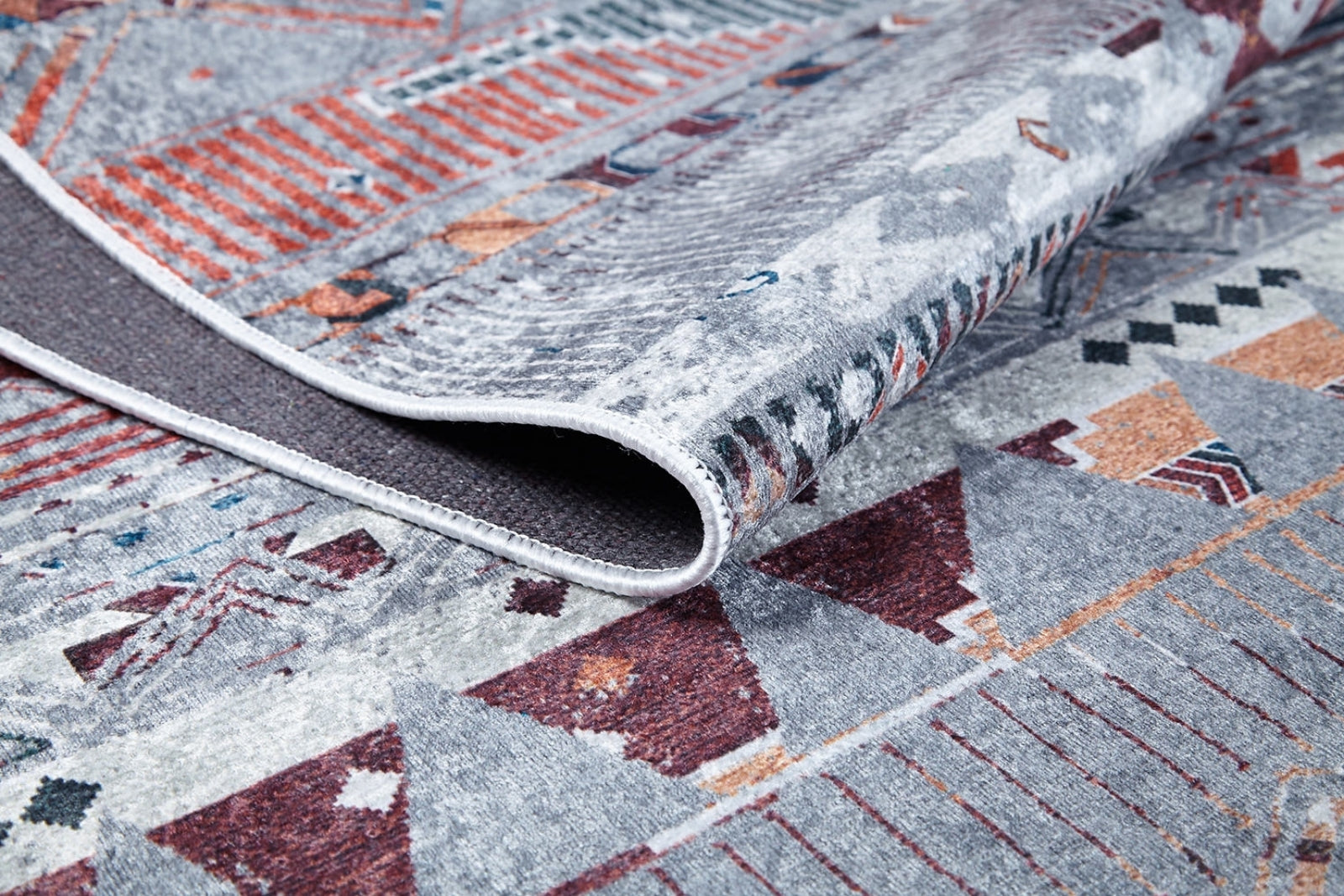 Grey Geometric Area Rug – Digital Print Carpet With Non Slip, Antibacterial Protection