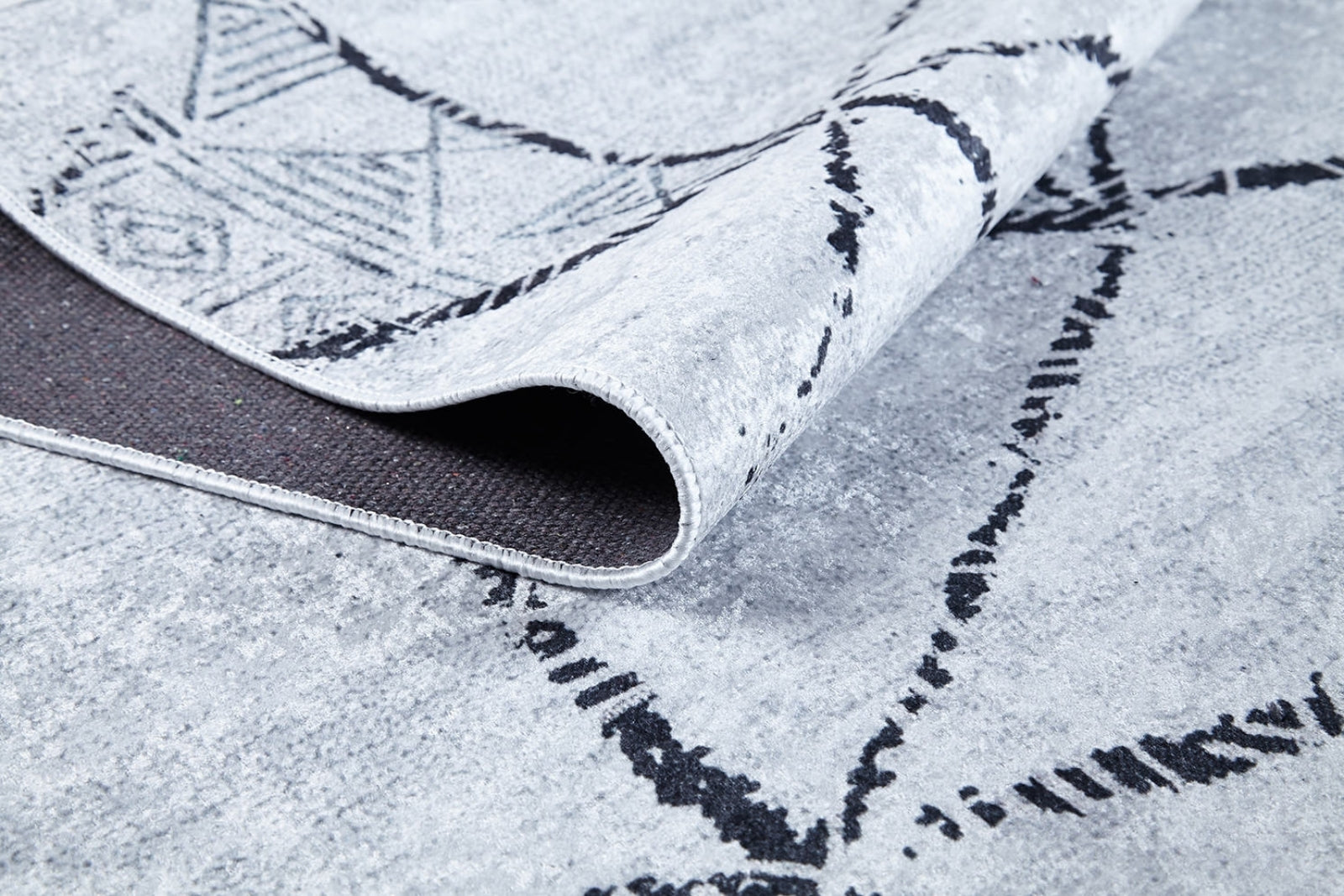 Grey Geometric Area Rug – Digital Print Rug | Non Slip, Antibacterial Carpet
