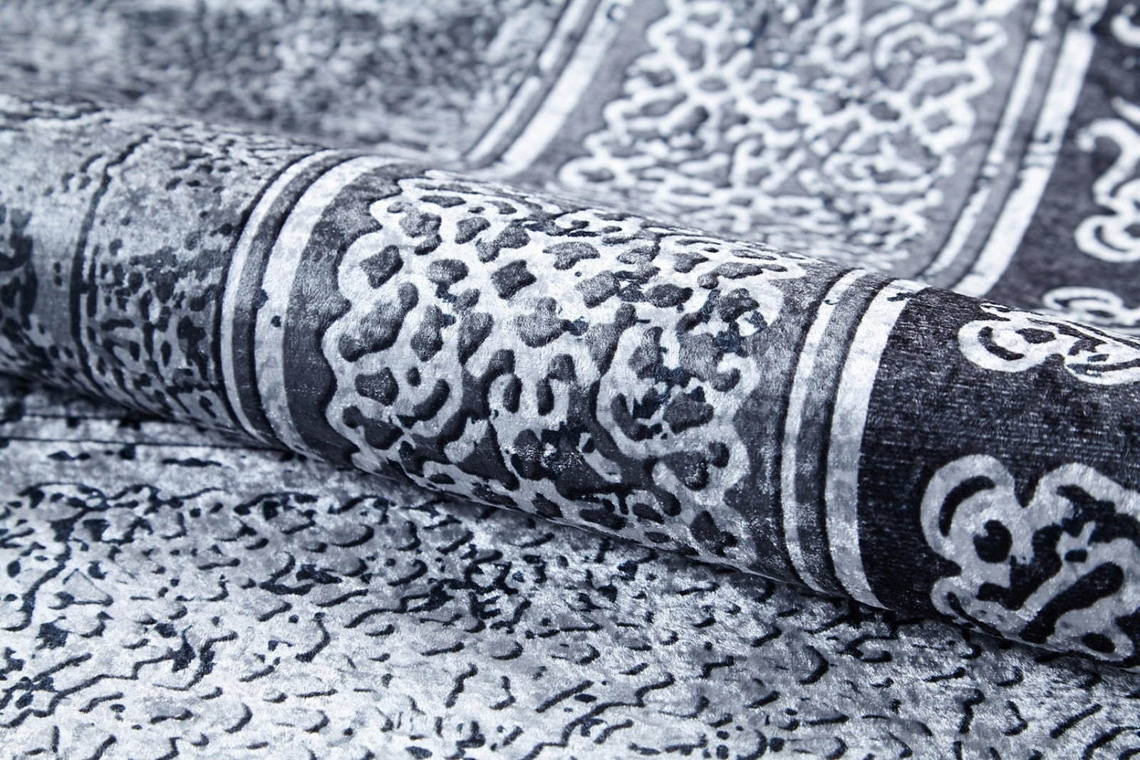 Grey Frame Area Rug – Modern Digital Print Rug | Non Slip Carpet, Antibacterial