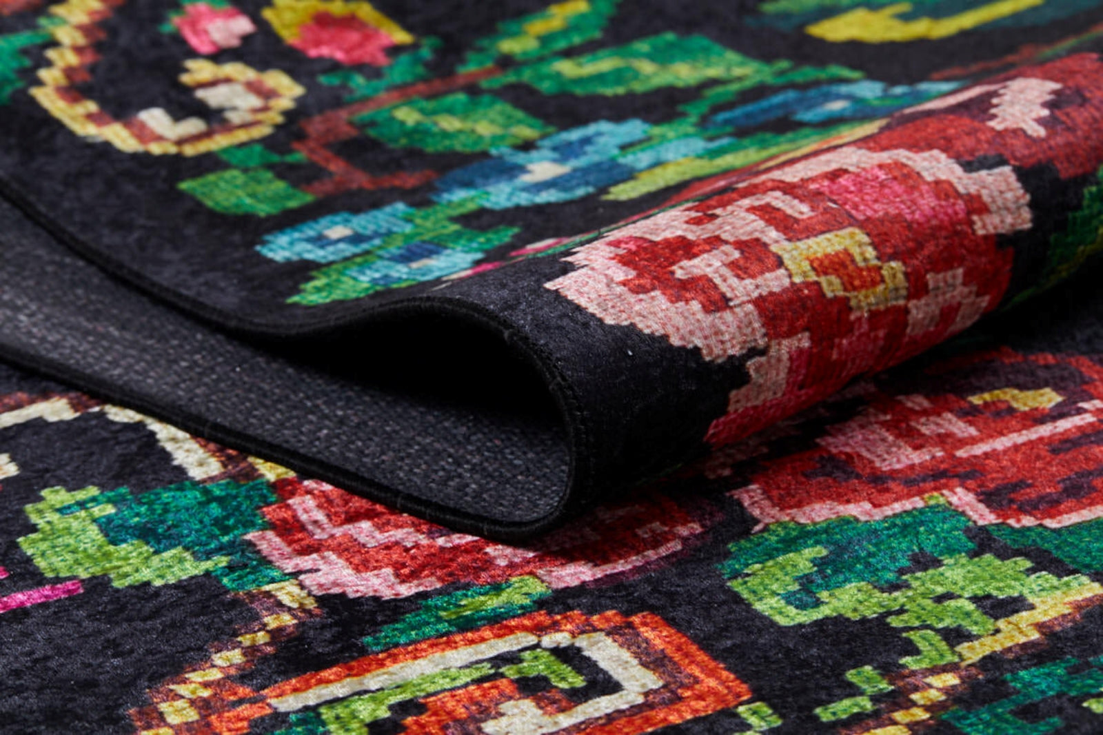 Black Floral Area Rug – Stylish Digital Print Rug | Non Slip & Antibacterial Washable Carpet