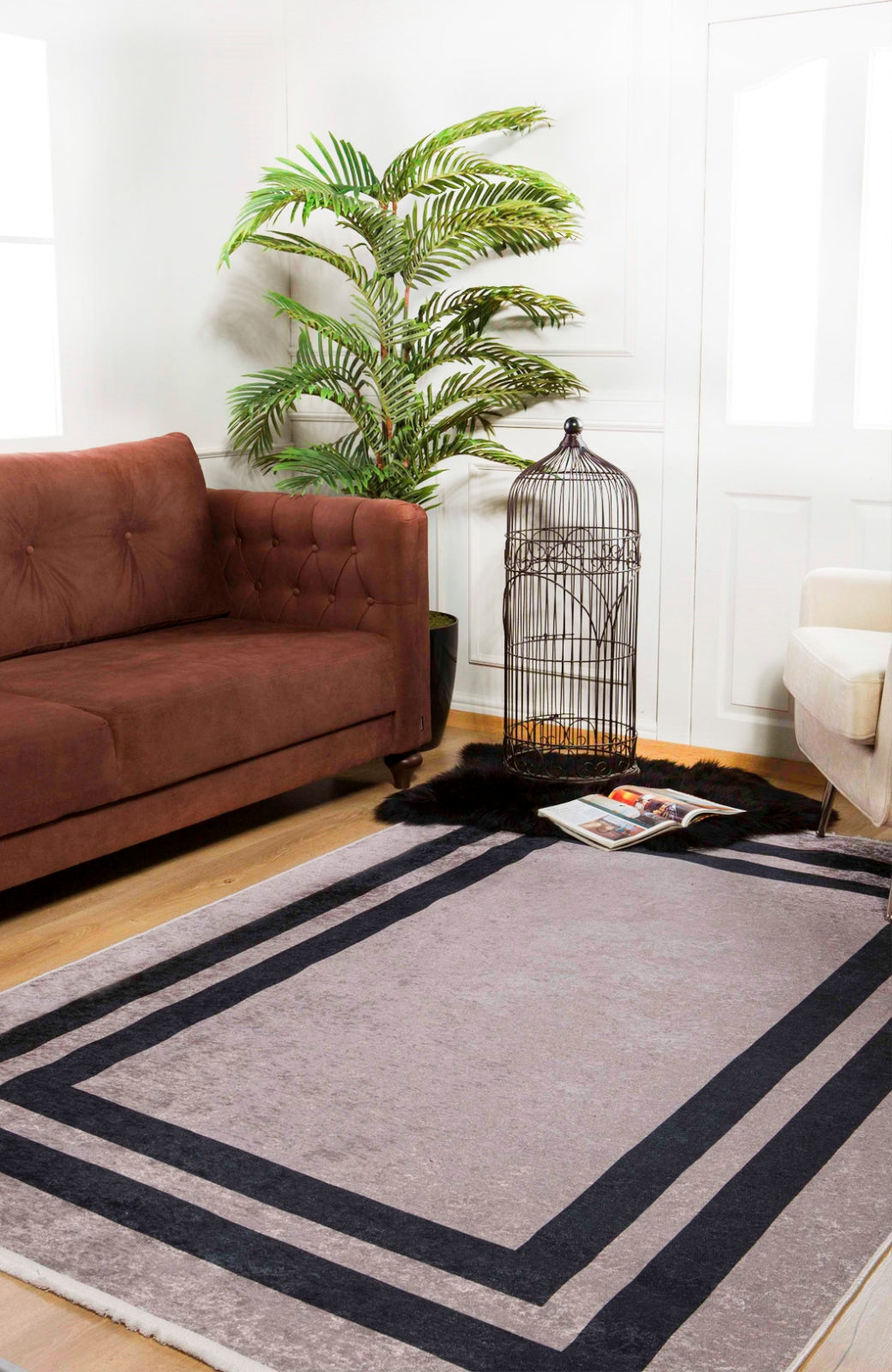 Krasnogorsk Black Frame Digital Print Area Rug