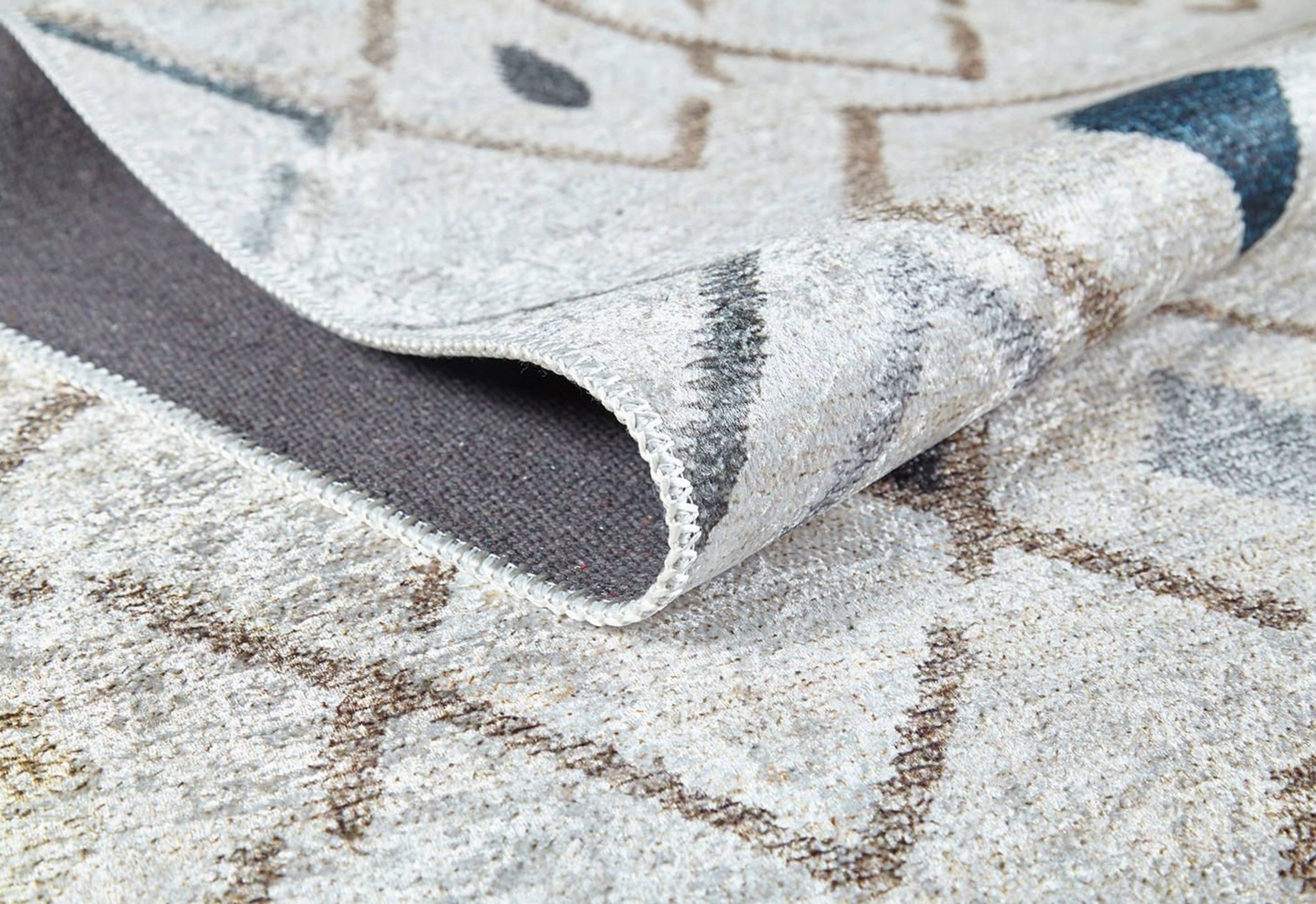 Cream Geometric Area Rug - Digital Print, Non Slip, Antibacterial Floor Carpet