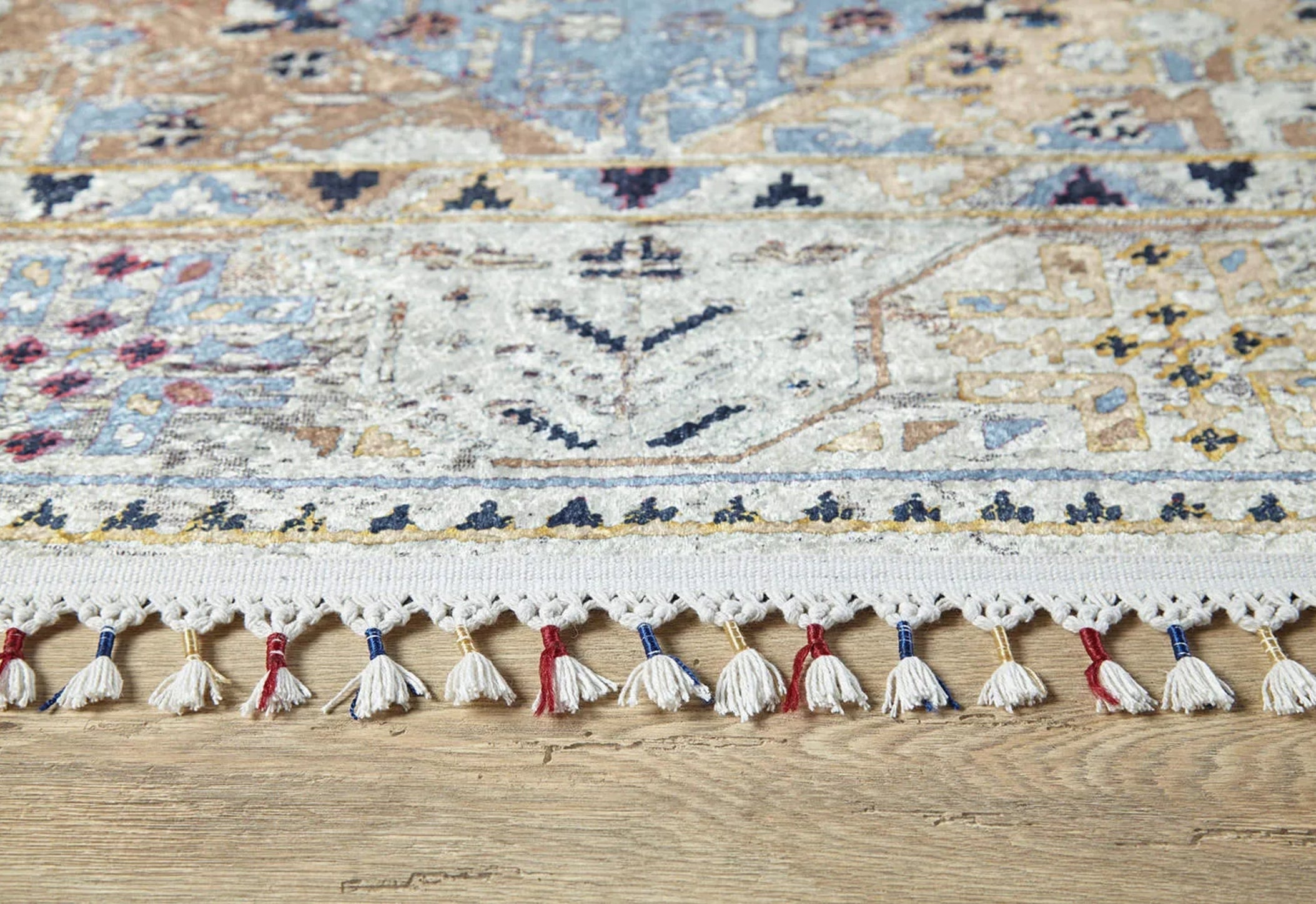 Cream Area Rug - Classic Style Digital Print Carpet | Non Slip, Washable Floor Rug