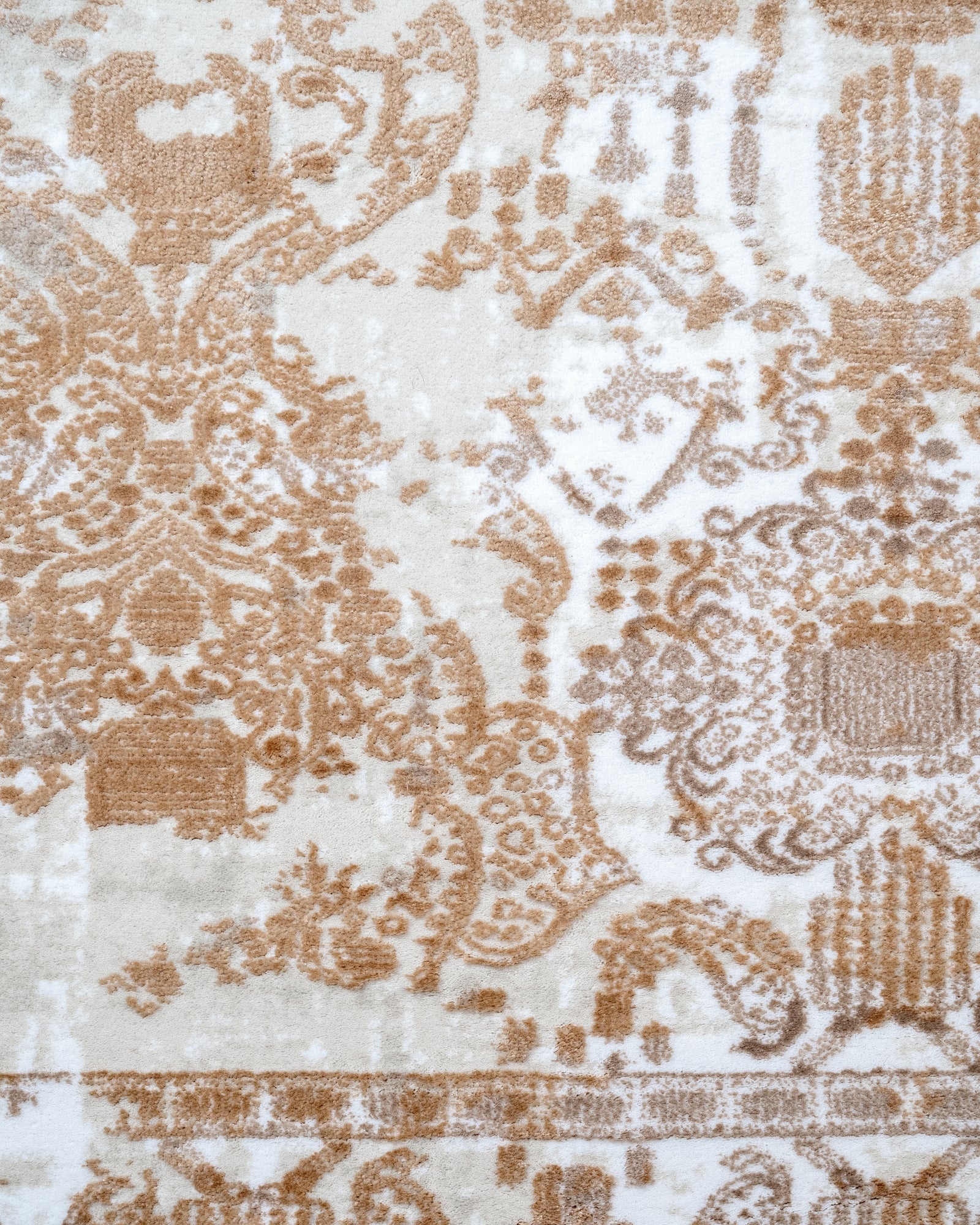 Vintage Viscose Area Rug – Gold Machine Made Rug with Fringed Edge for Stylish Living Room