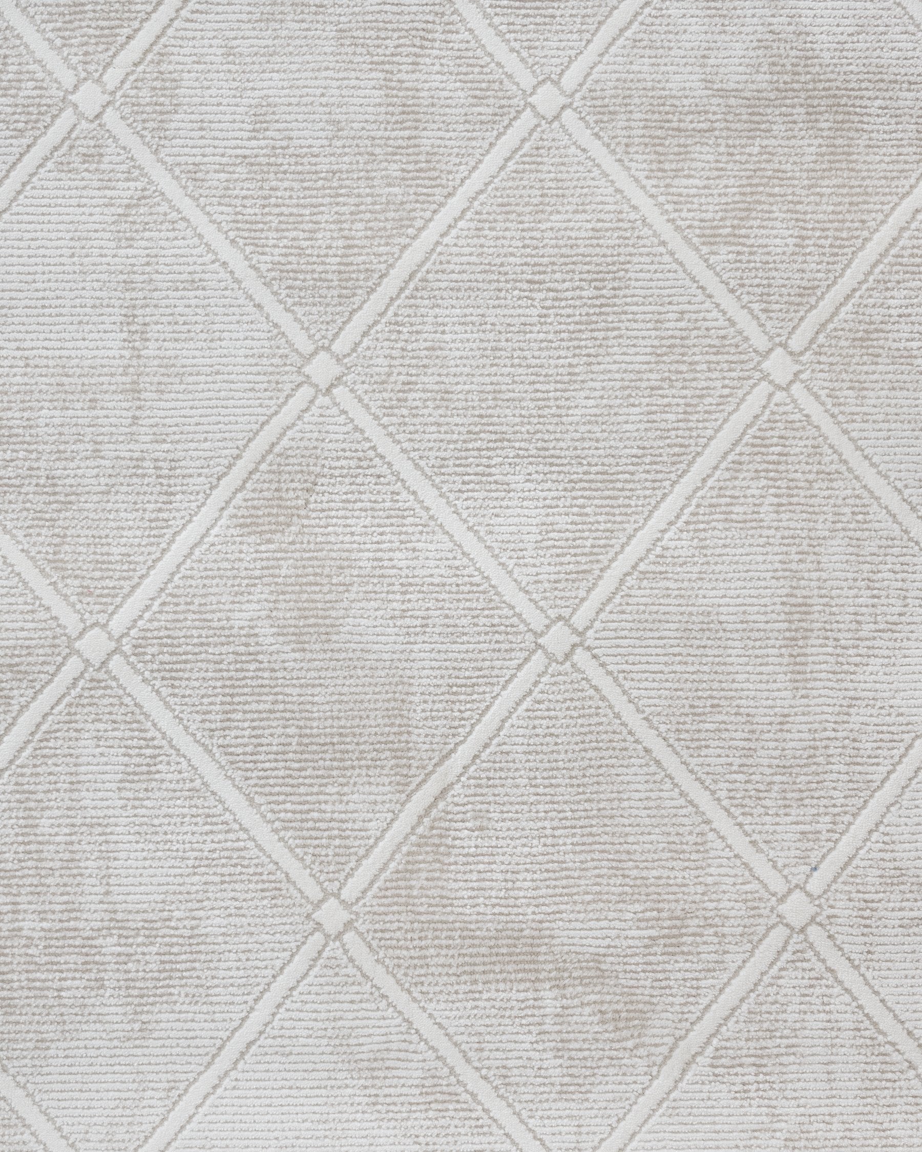 Cream Geometric Area Rug – Micropolyester Machine Made Rug with Fringed Edges