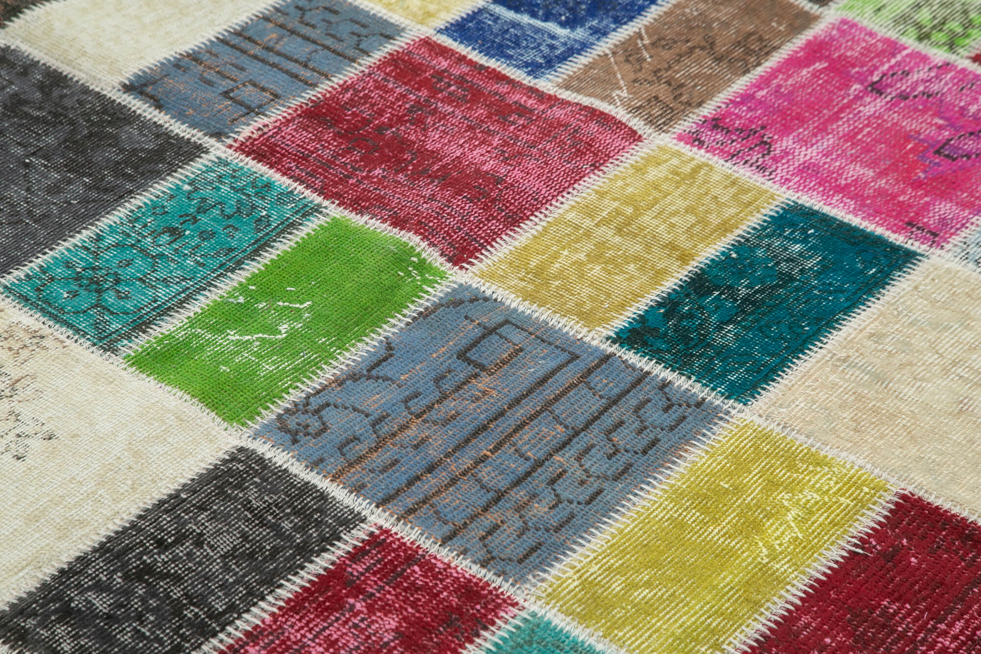 Kirk Yama Pink Patchwork Cotton Wool Handmade Area Rug 5'10'' x 7'6''