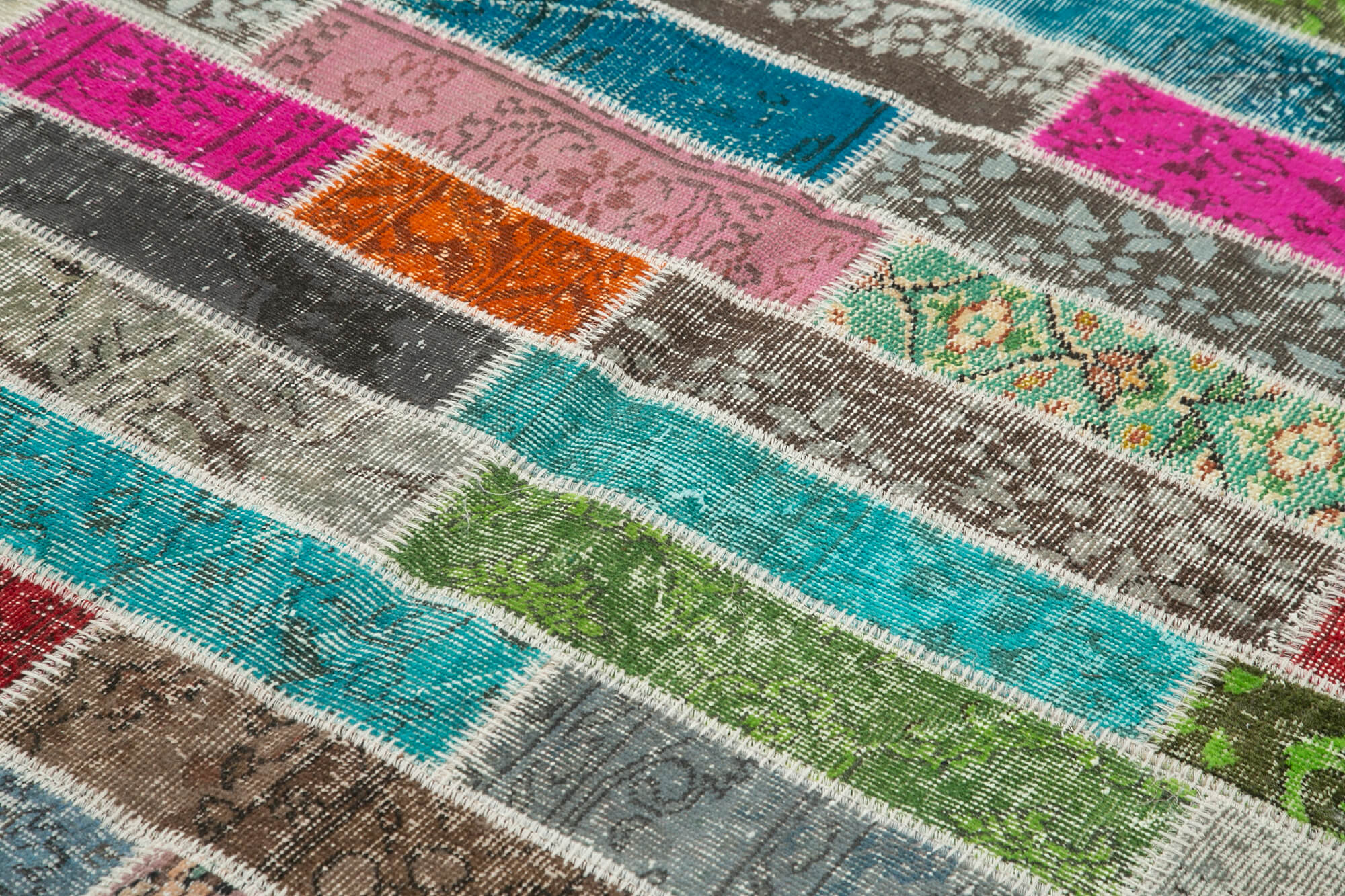 Handmade Patchwork Rug - Kirk Yama Pink Cotton Wool Vintage Area Rug 5'8''x7'6''