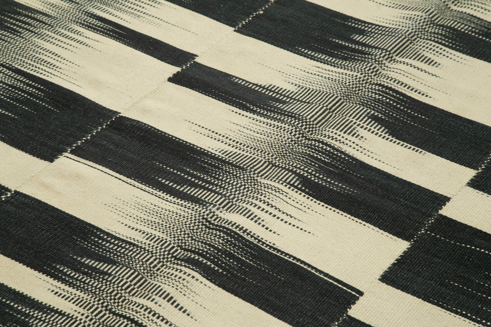 Handmade Area Rug – Black Striped Cotton Wool Kilim Carpet 6'6''x10'0''