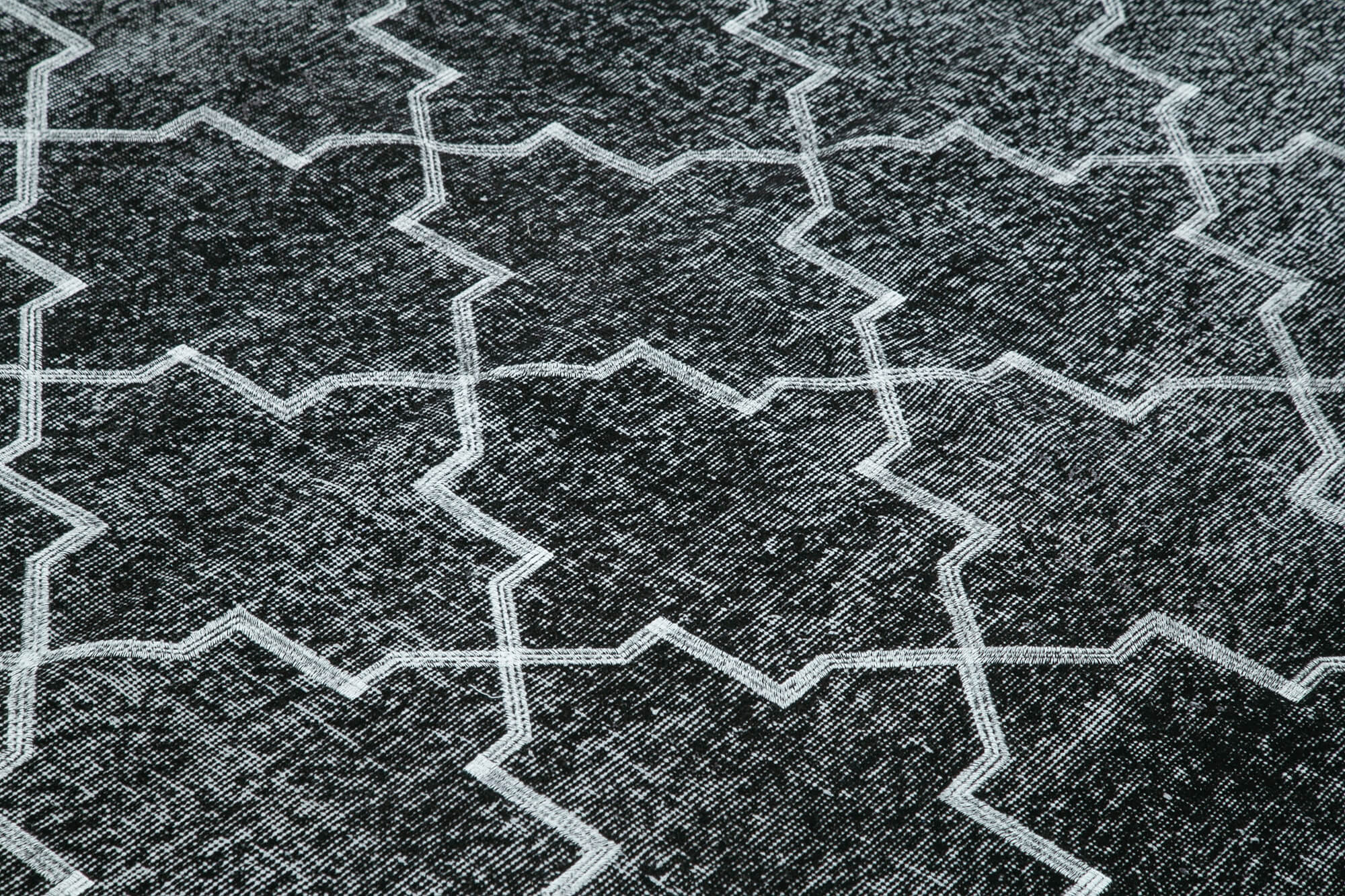 Handmade Geometric Rug - Black Geometric Carpet | Cotton Wool Area Rug 7'7"x9'10"